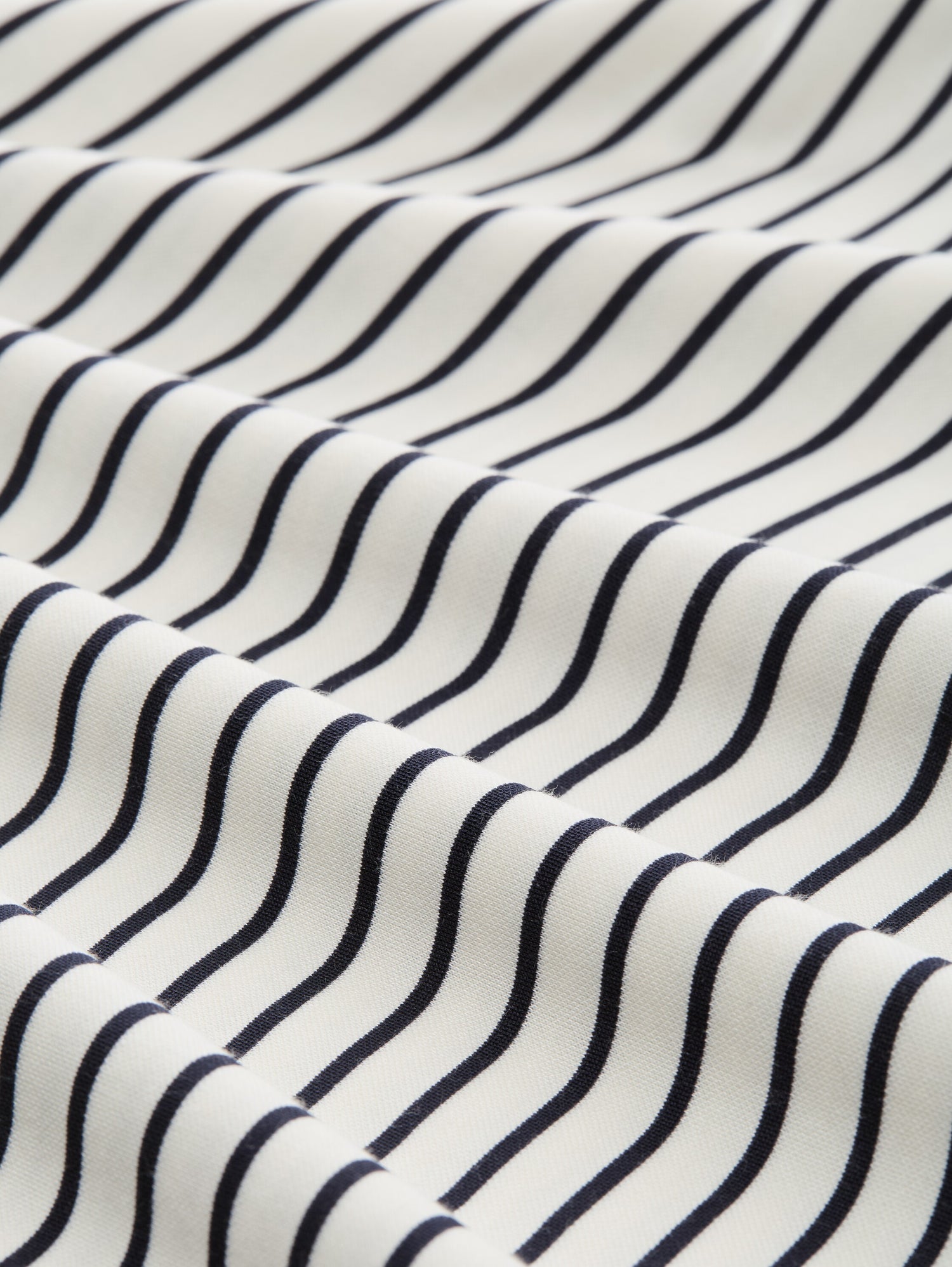 Boxy Fit T-Shirt mit Polokragen