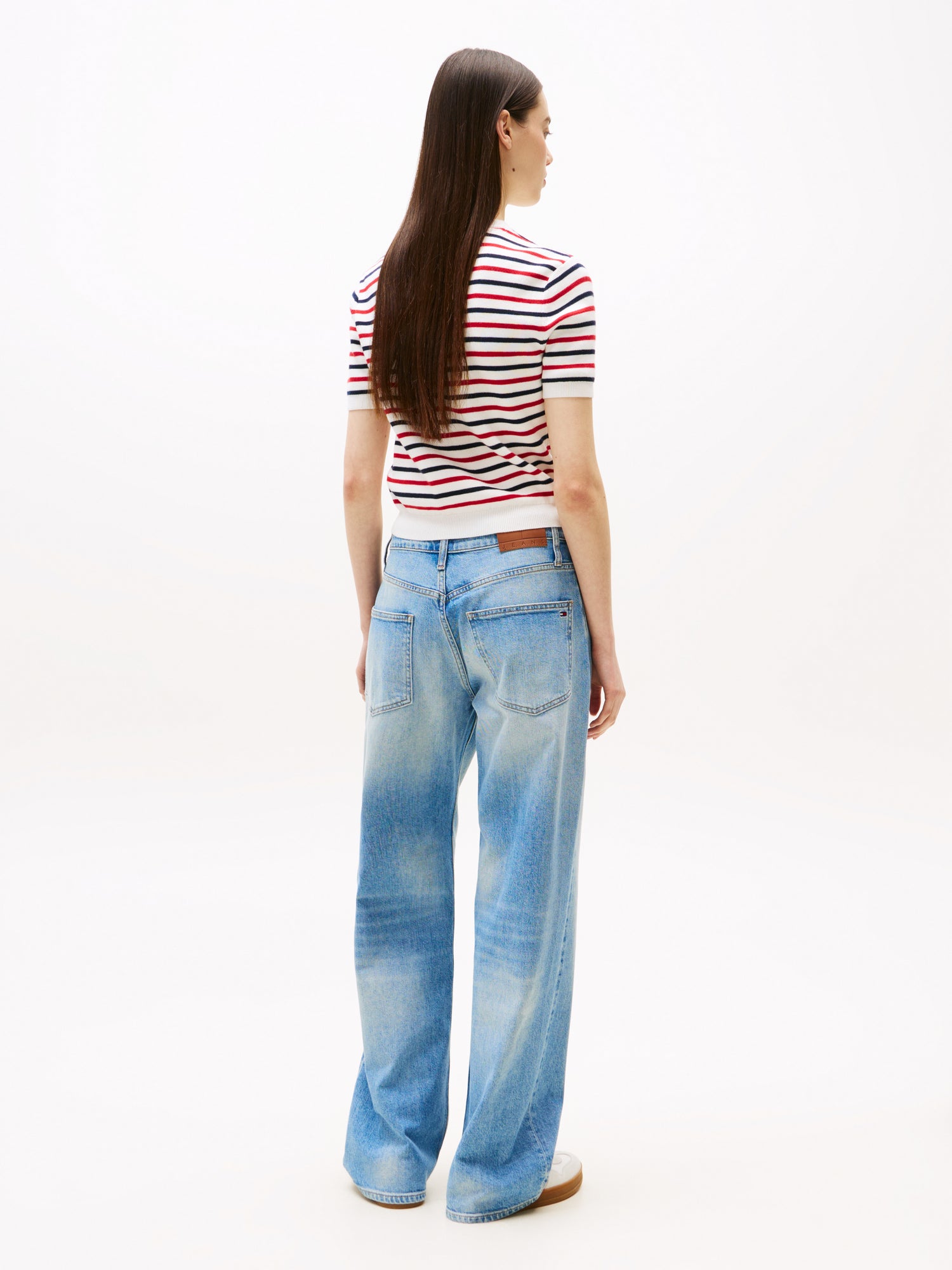 TJW ESSENTIAL SS SWEATER