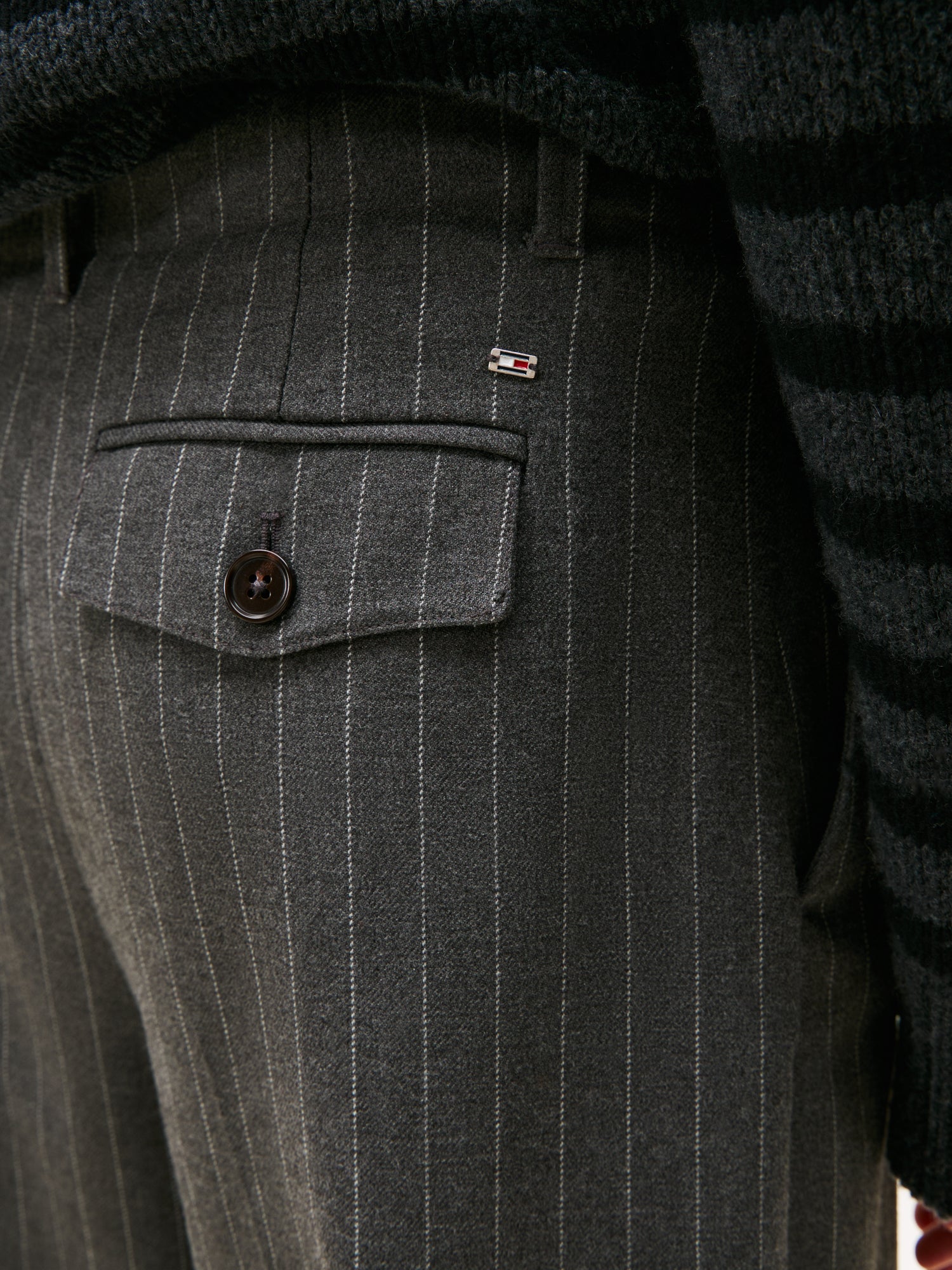 PINSTRIPE LOOSE STRAIGHT PANT