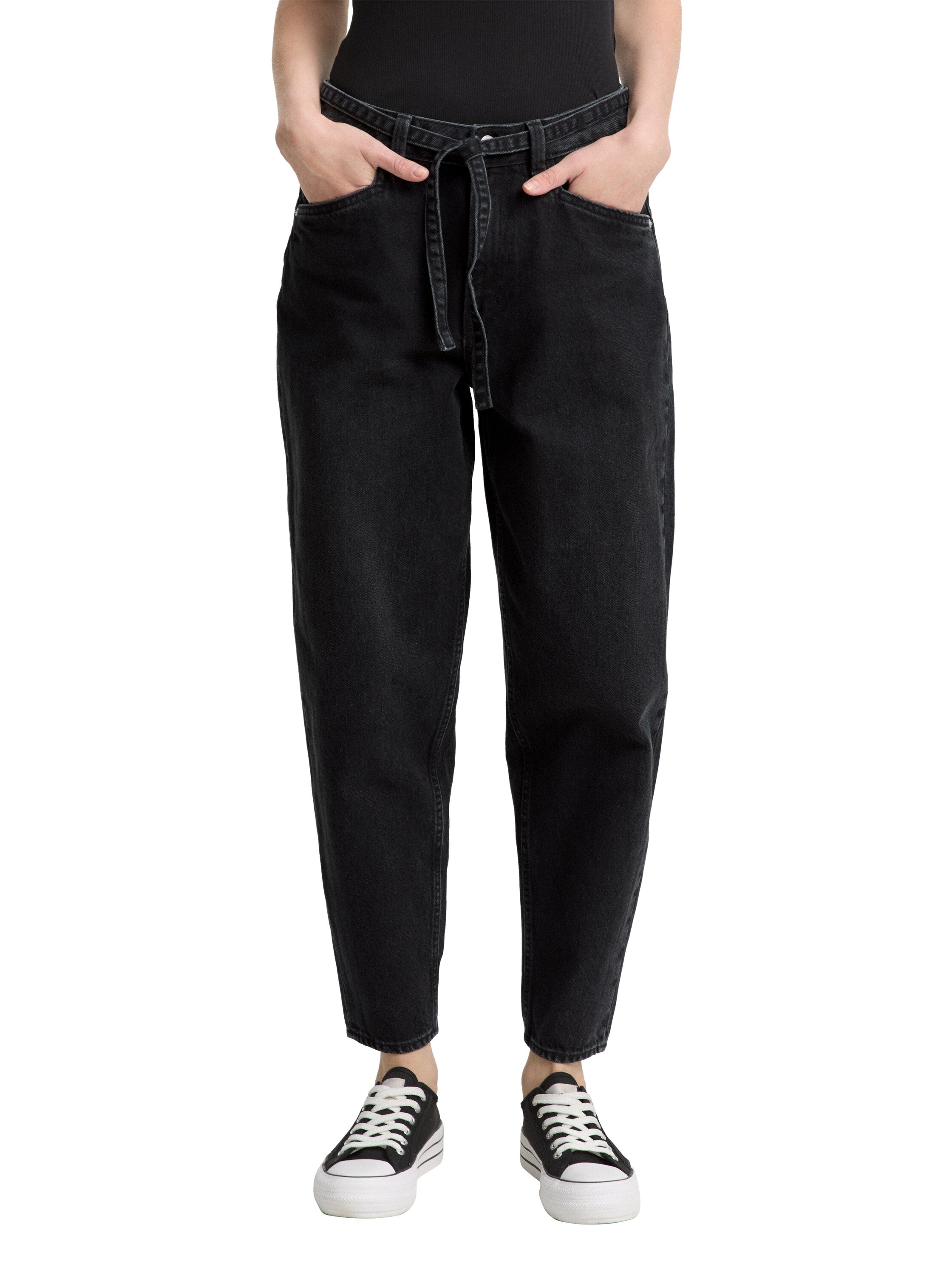 TTADEA BARREL Jeans mit Gürtel