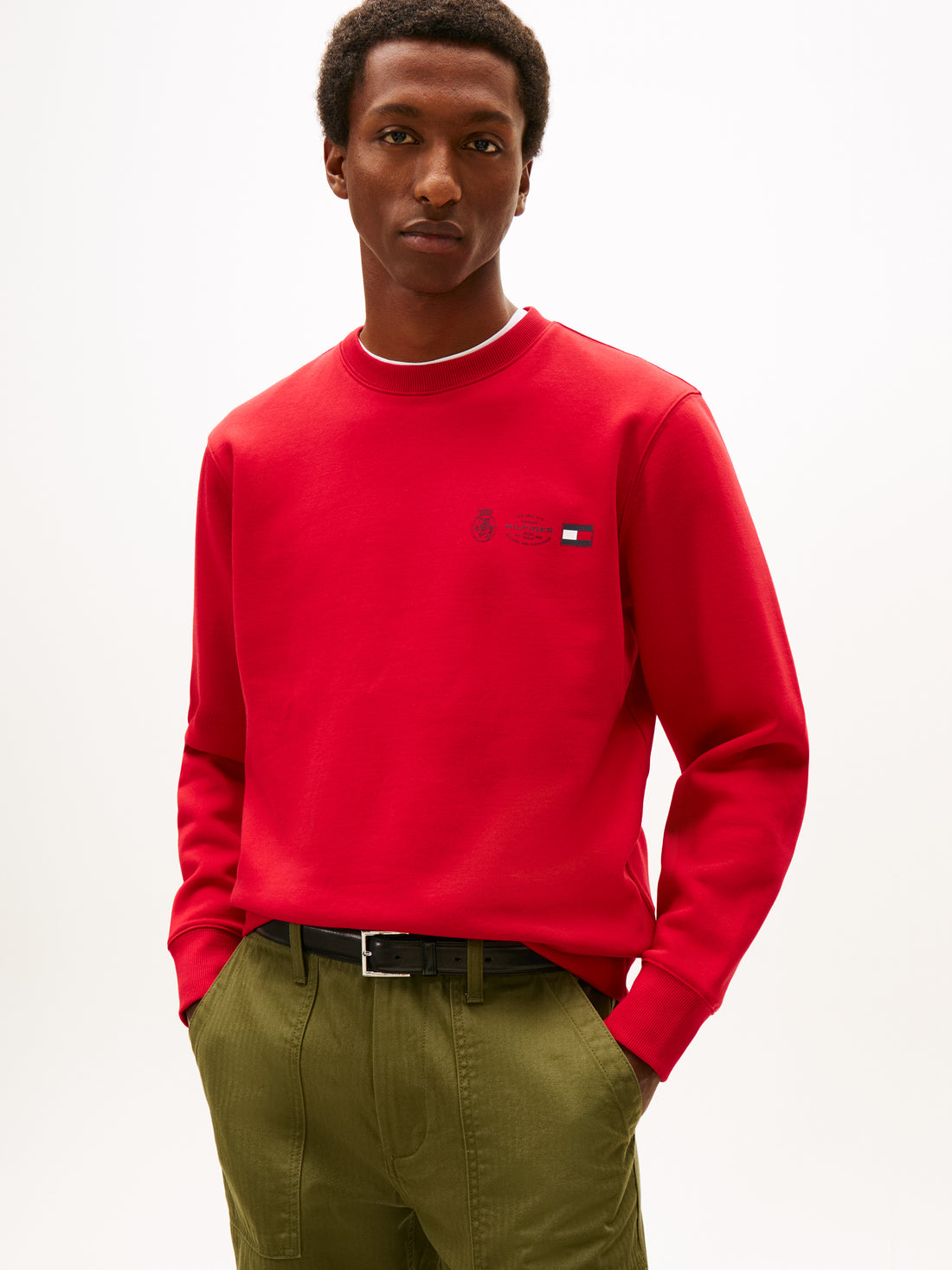 SMALL CREST OUTLINE CREW NECK