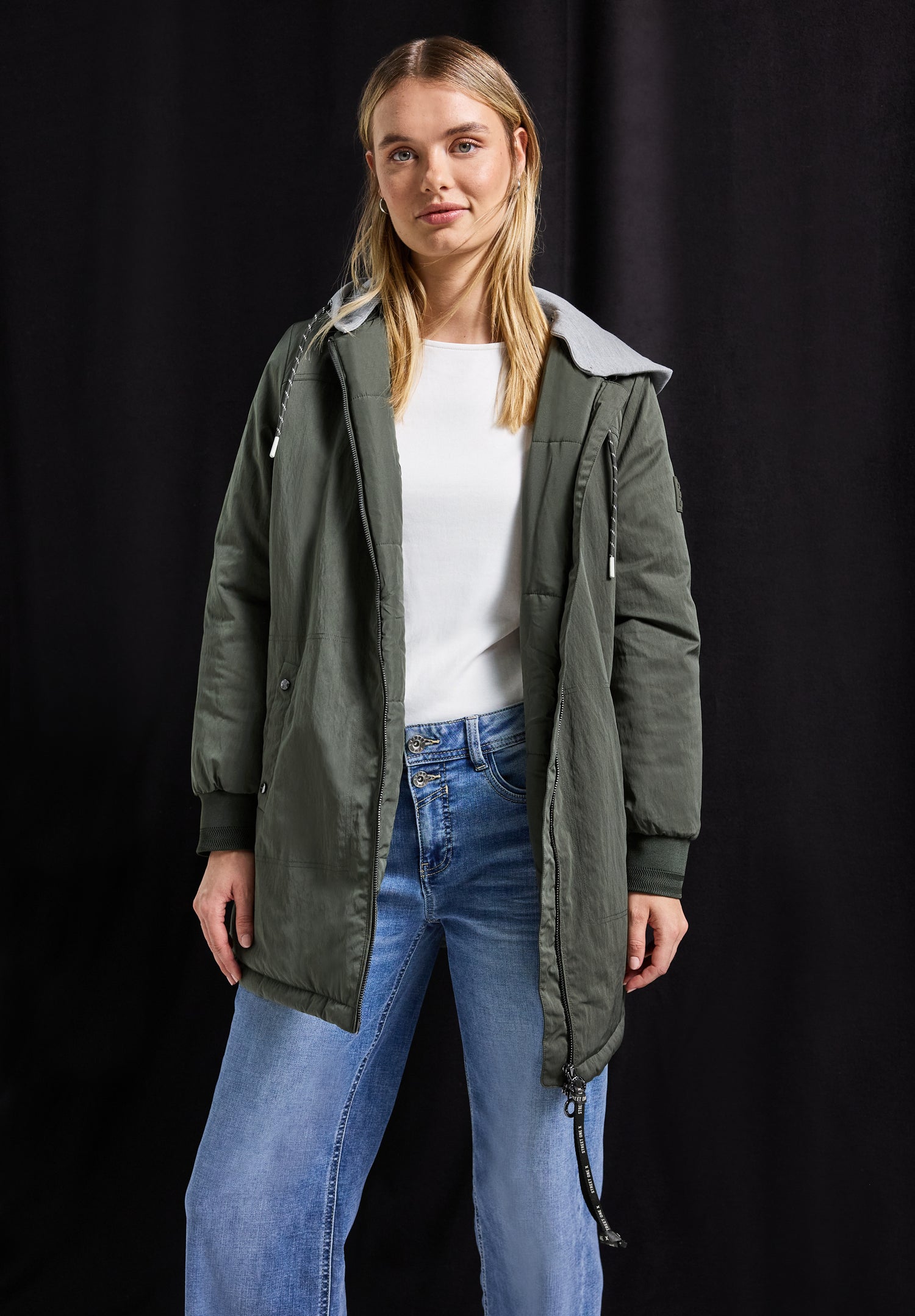 Langer Blouson mit Kapuze