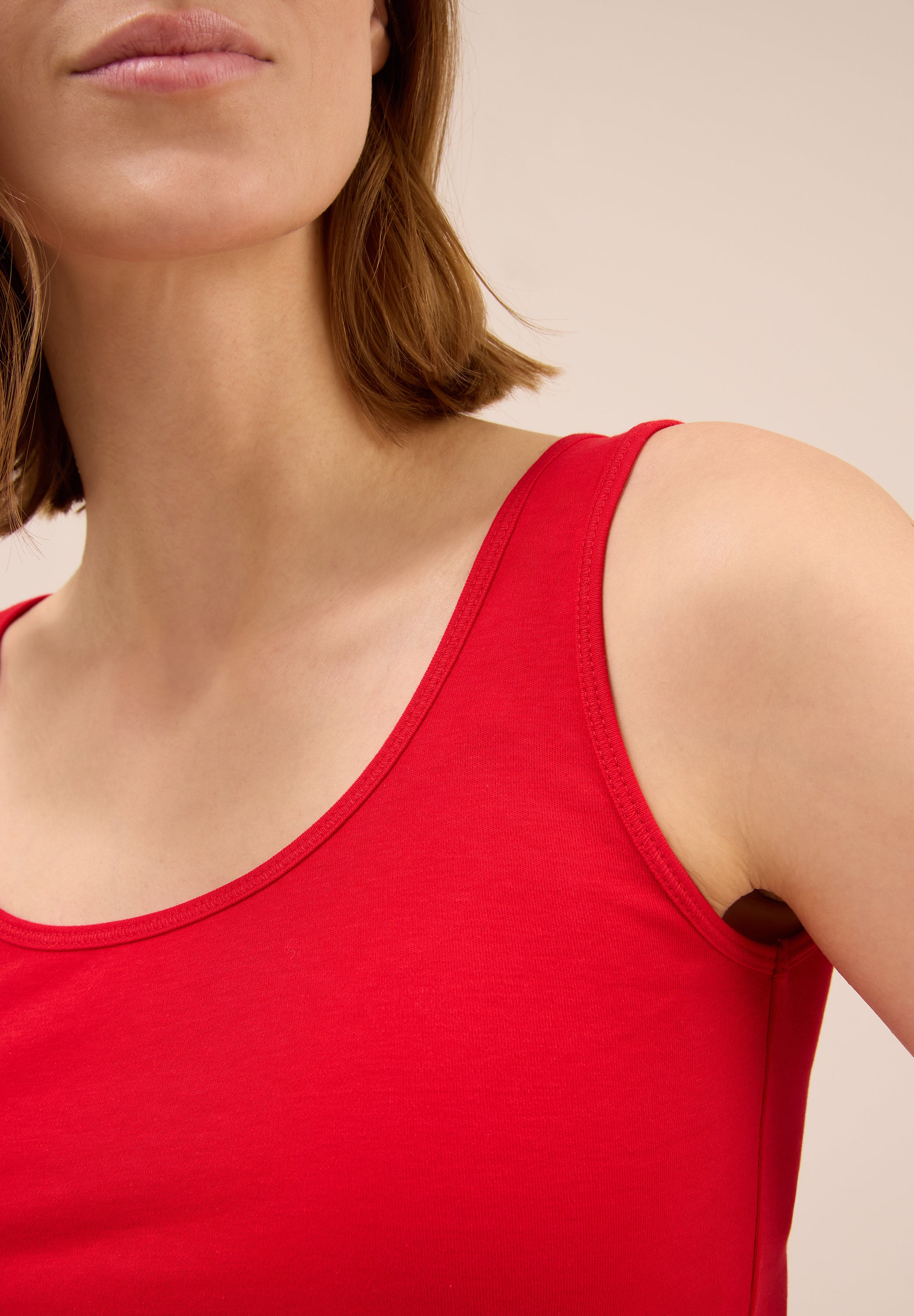 Basic Top in Unifarbe