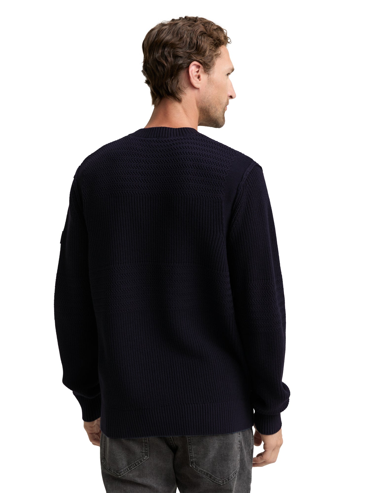 Strickpullover im Strukturmix