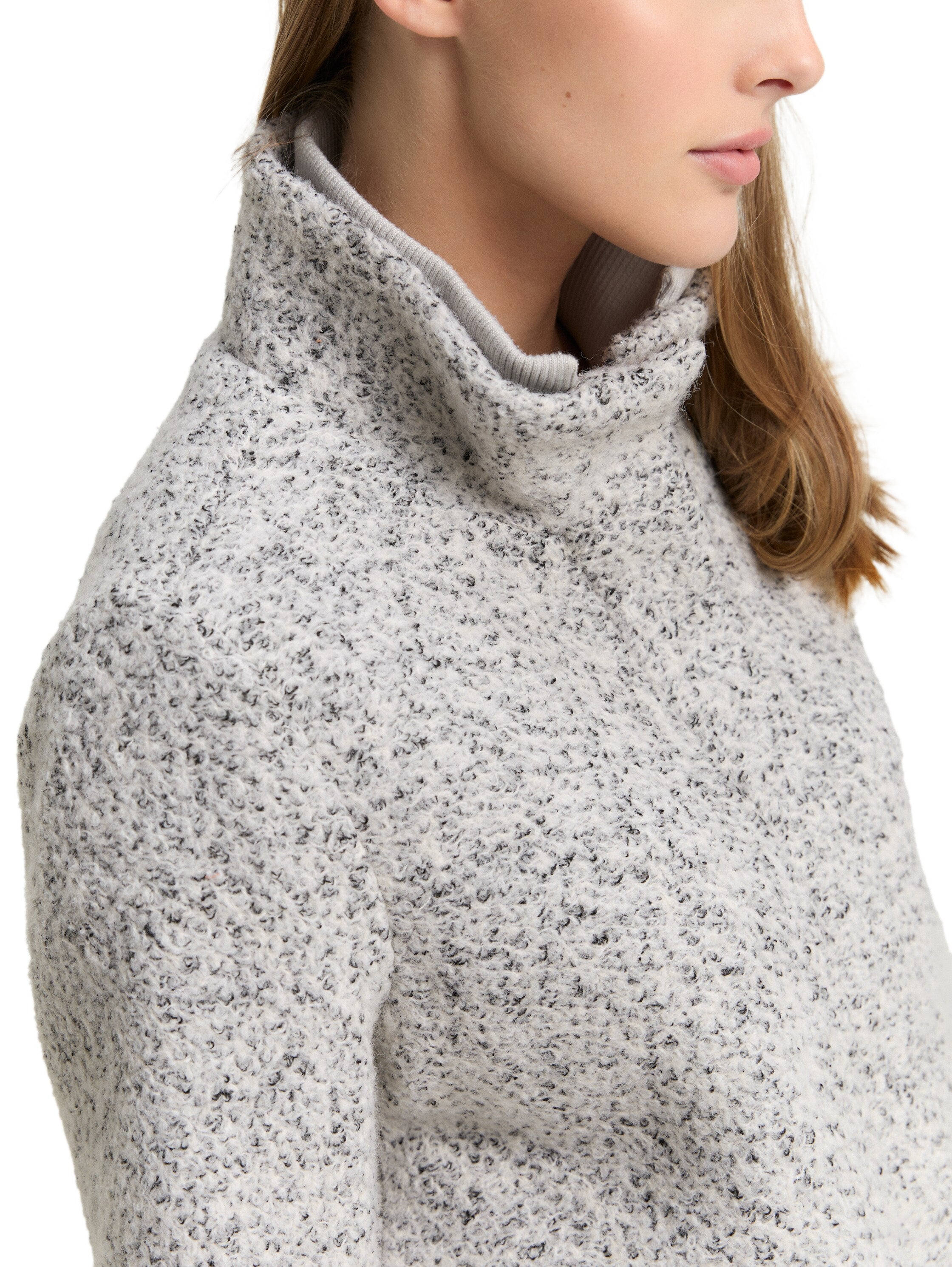 Bouclé Wollmantel mit Stehkragen
