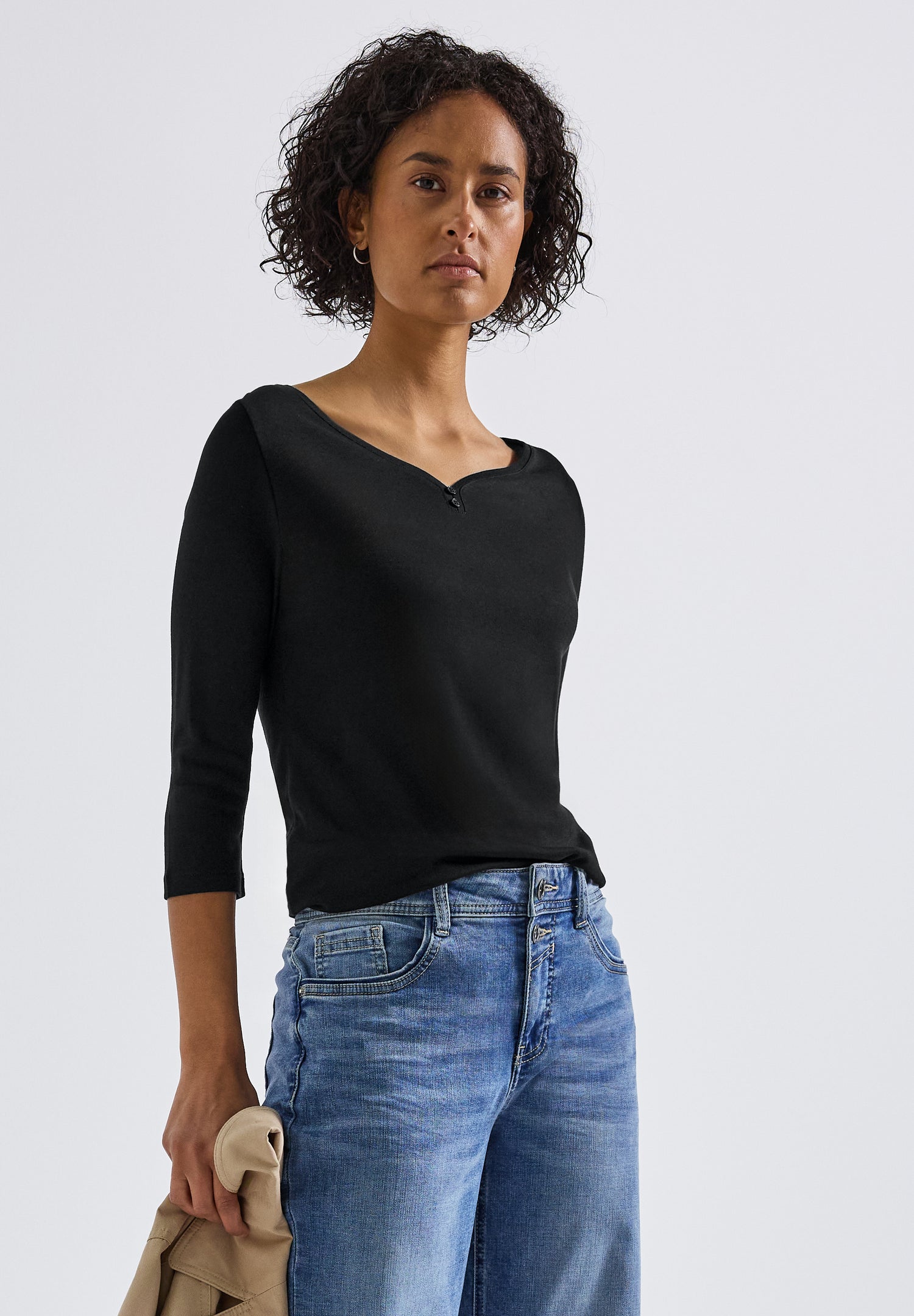 Basic Shirt mit Knopfdetail