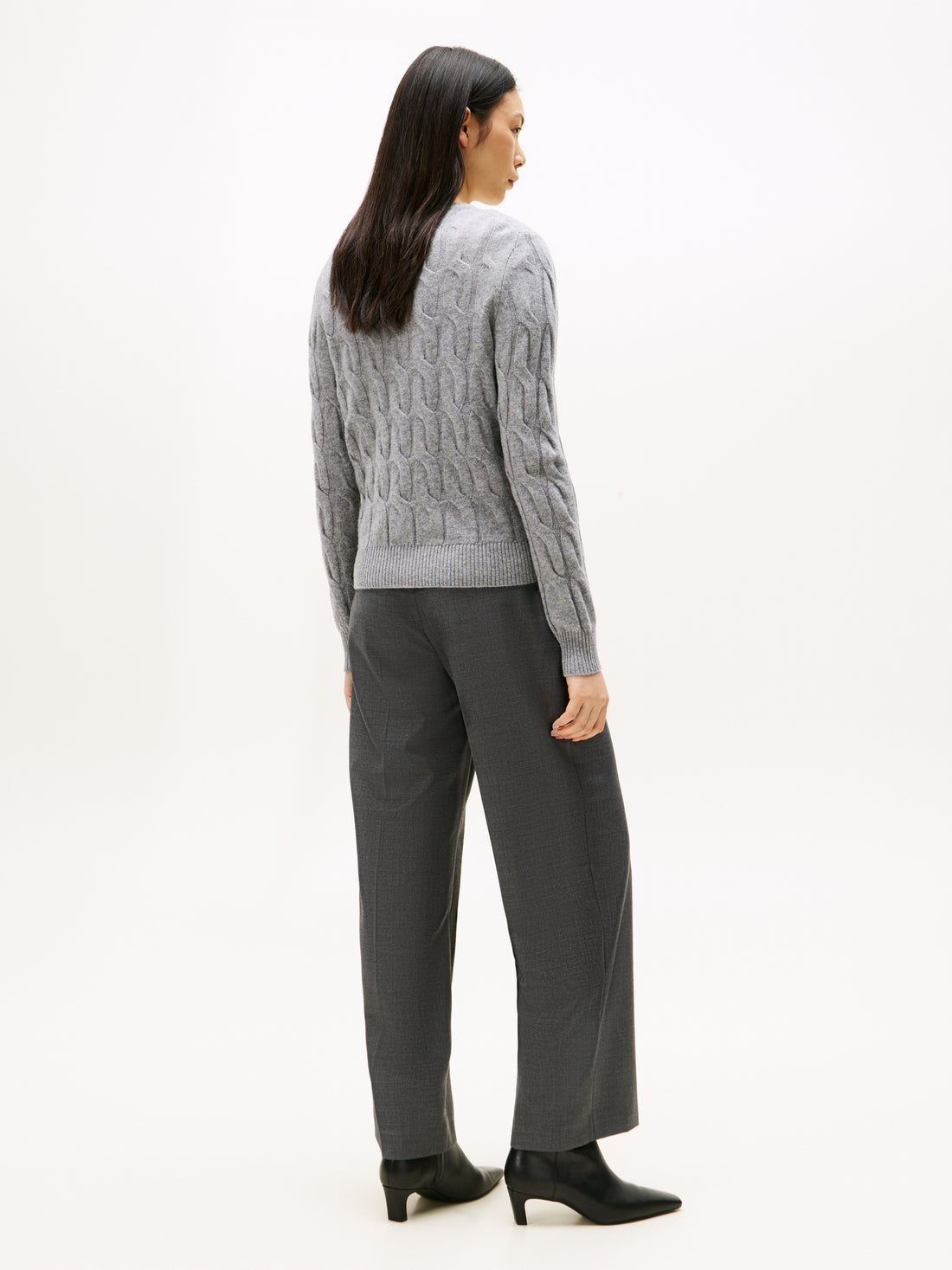 SOFT WOOL CABLE C-NK LS CARDIGAN