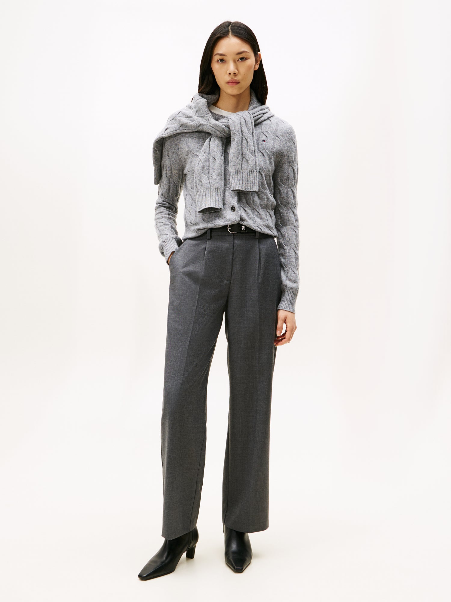 SOFT WOOL CABLE C-NK LS CARDIGAN