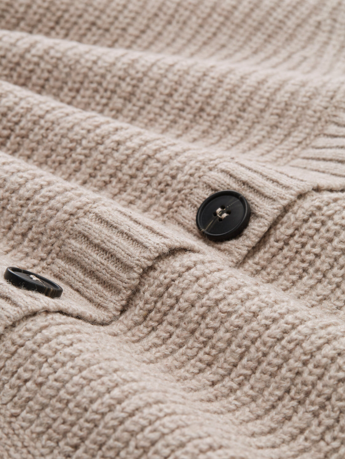Plus Size - Ripp Cardigan mit V-Ausschnitt