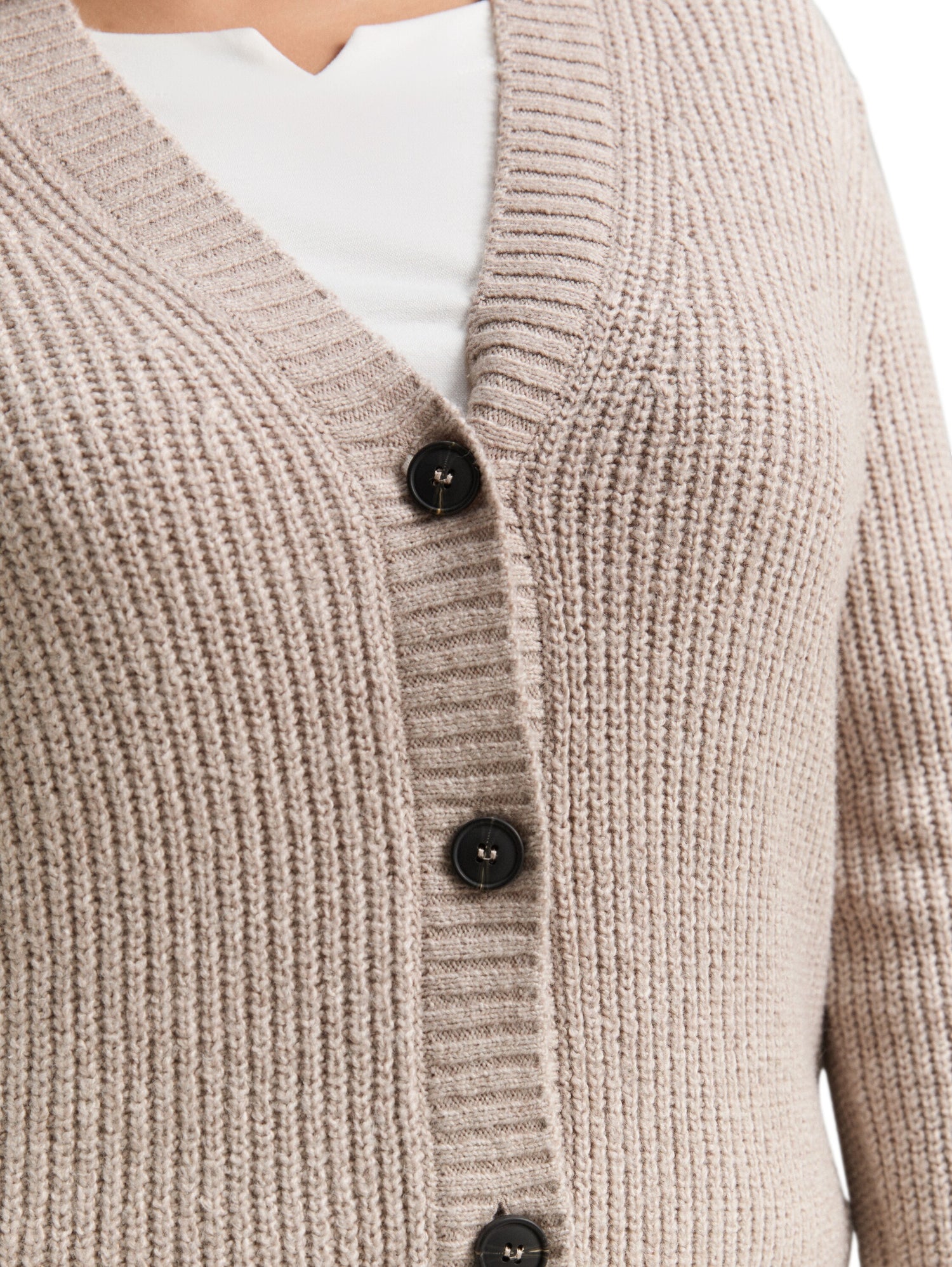 Plus Size - Ripp Cardigan mit V-Ausschnitt