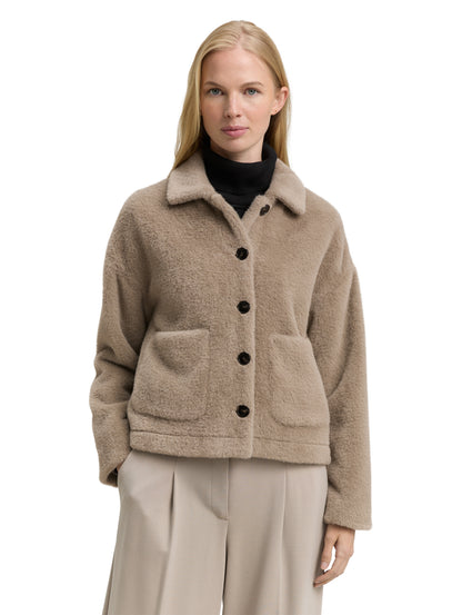 Jacke mit aufgesetzten Taschen