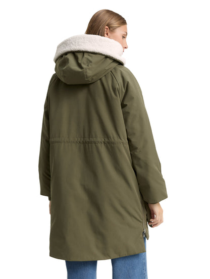 Winter Parka mit Kapuze