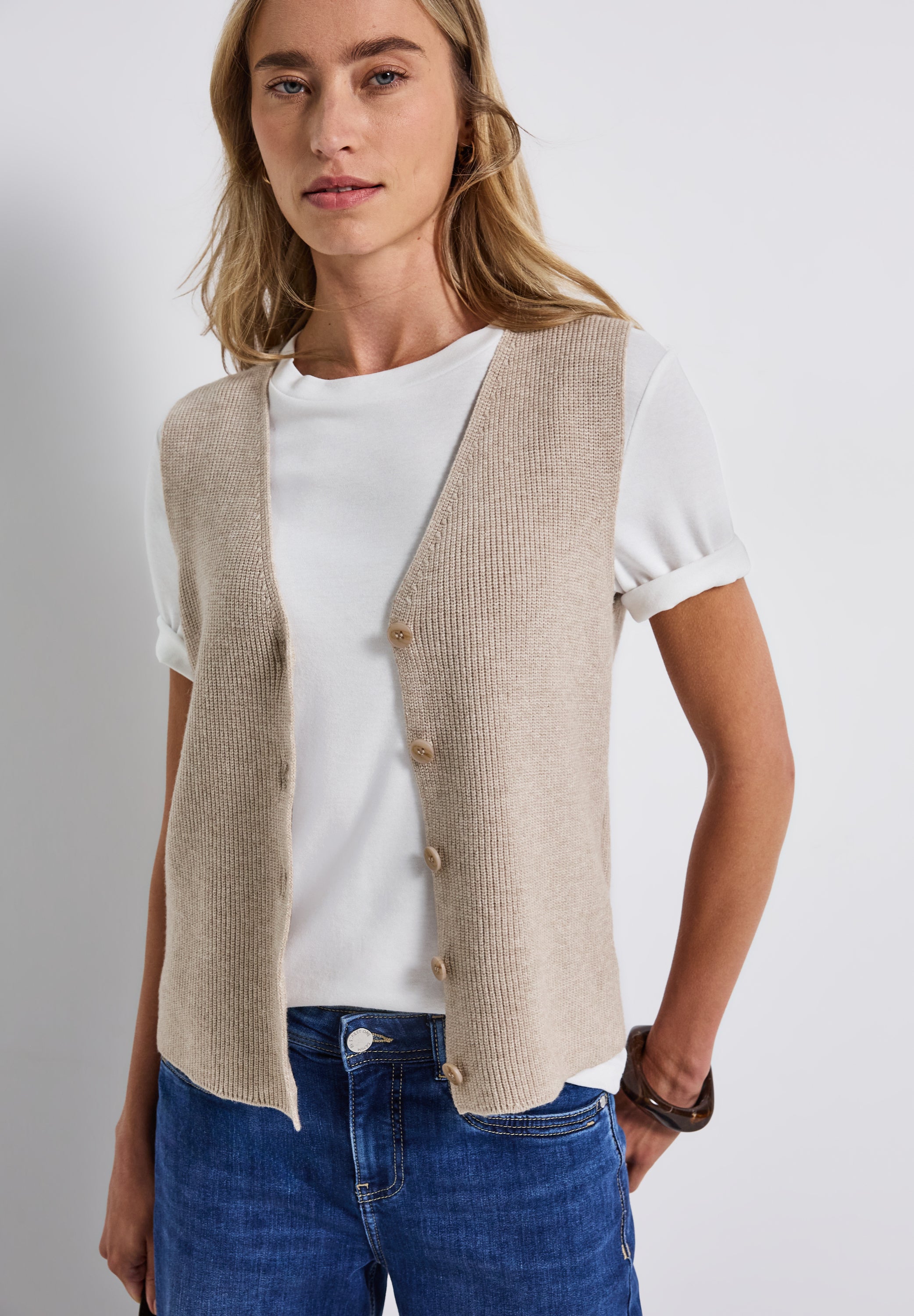 Softe Rippstrick-Weste