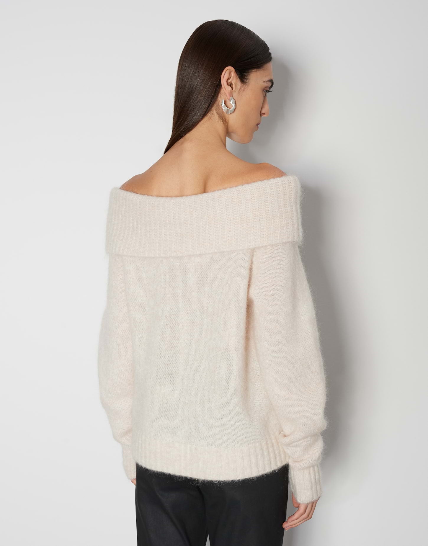 Beispielmarke Strickpullover Damen Flauschiger One-Shoulder Style