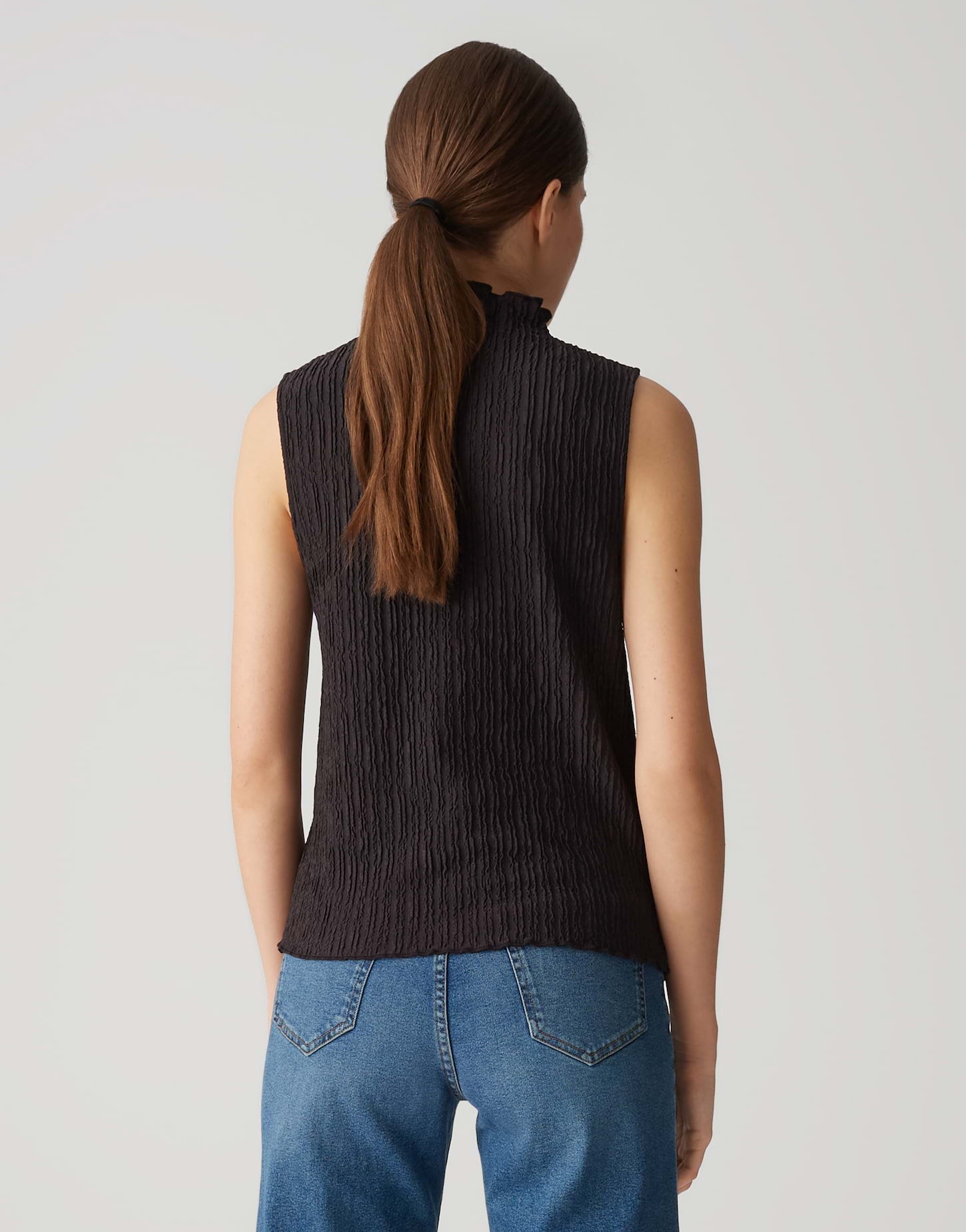 OPUS Damen Ärmelloses Crinkle Jersey Top Stehkragen