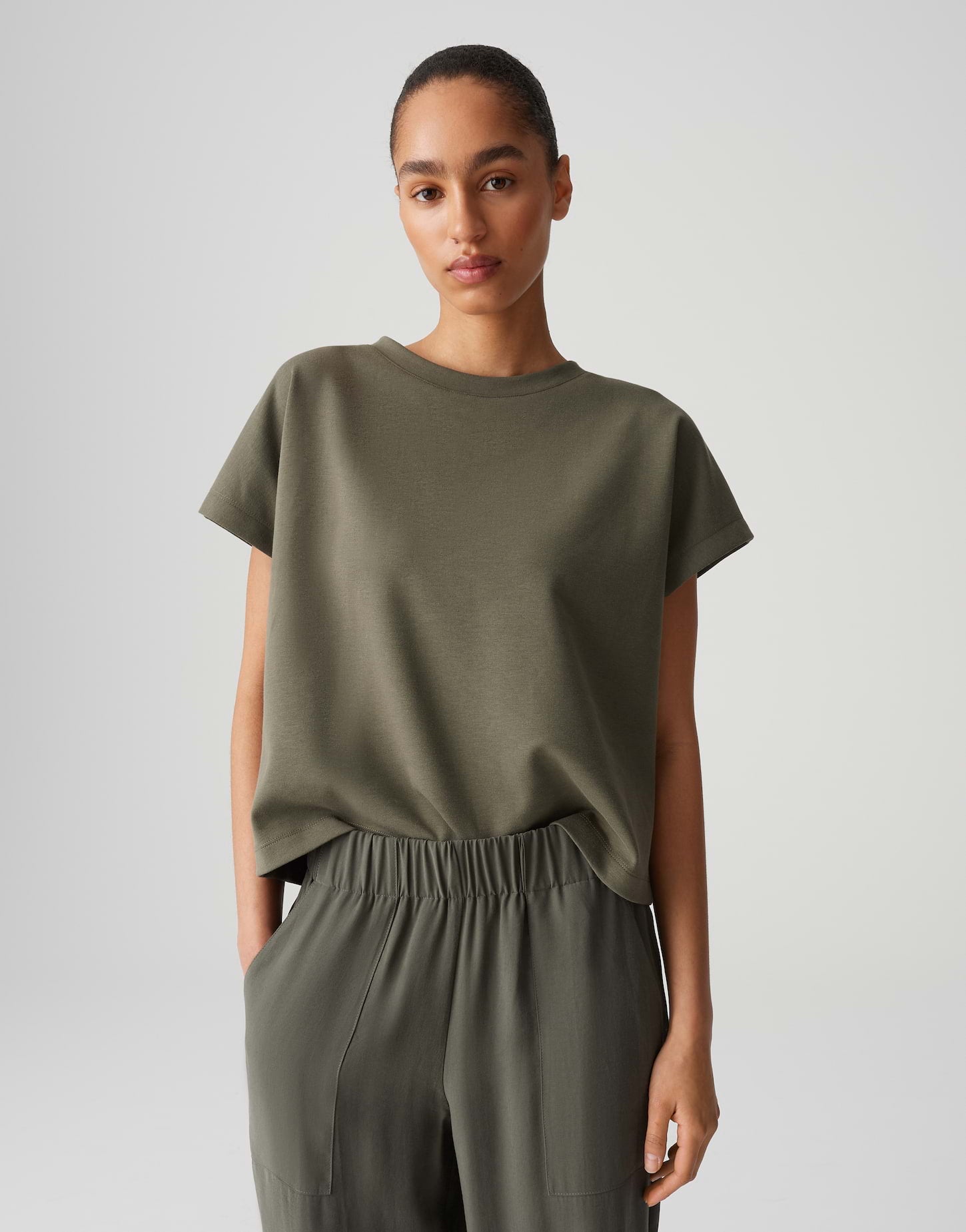 OPUS Boxy Fit Damen T-Shirt mit überschnittenen Kurzarmen und Faltendetail am Rücken