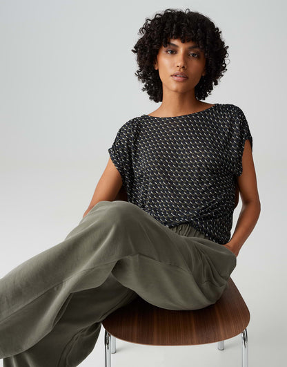 OPUS Lockeres Damen T-Shirt mit U-Boot-Ausschnitt und Raffdetail