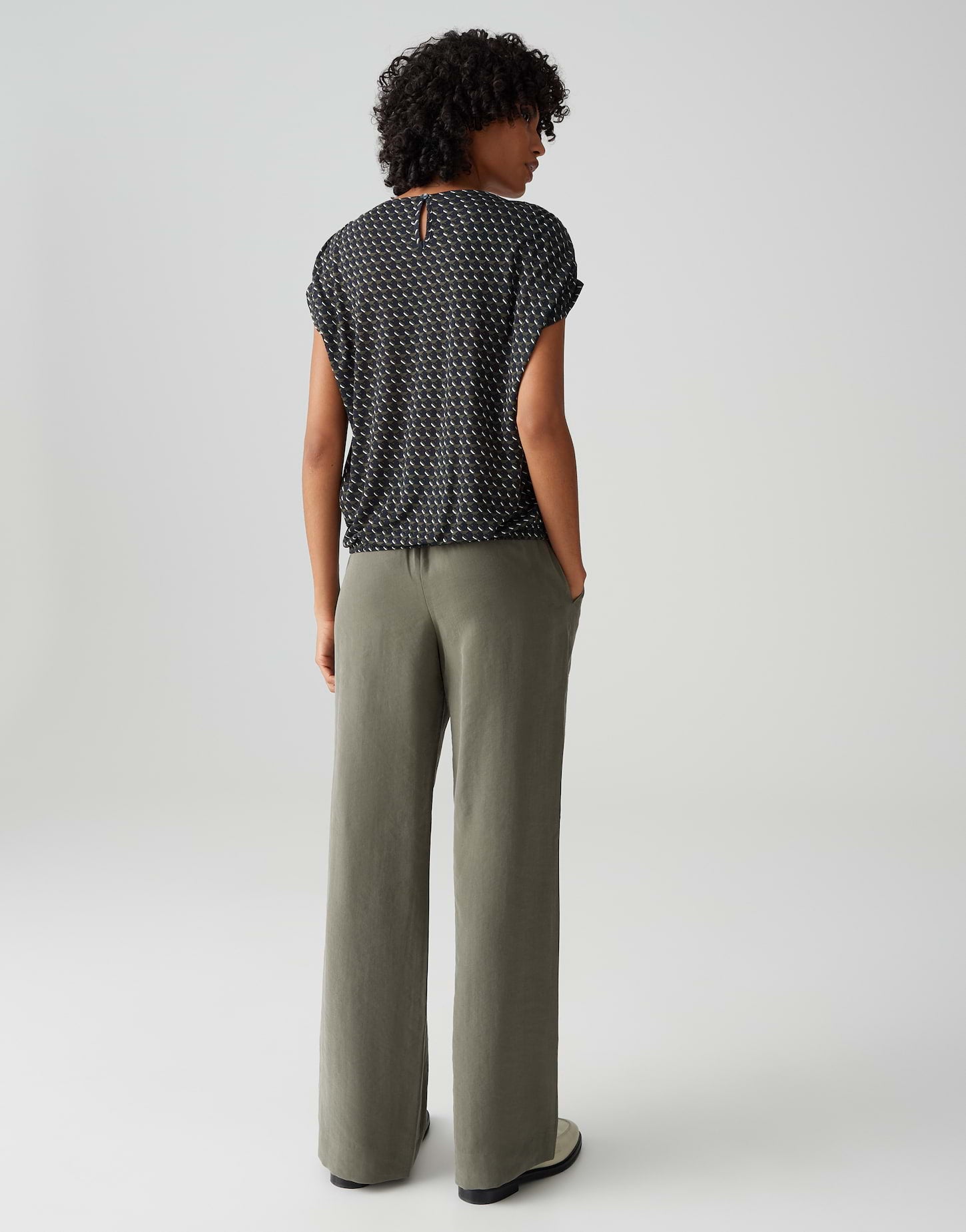 OPUS Lockeres Damen T-Shirt mit U-Boot-Ausschnitt und Raffdetail