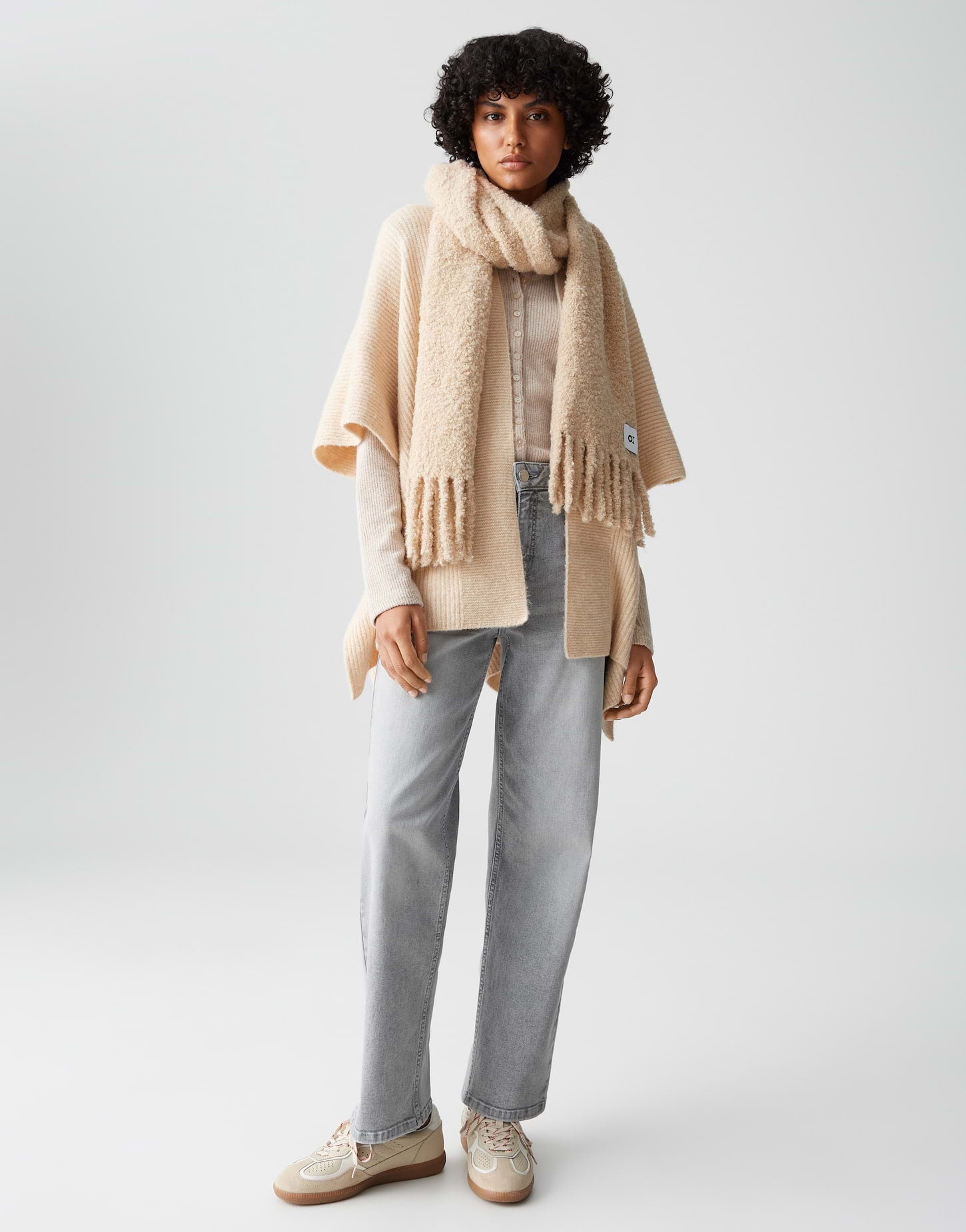 Acces. DOB Schals usw. - OPUS GmbH - 10335512622385