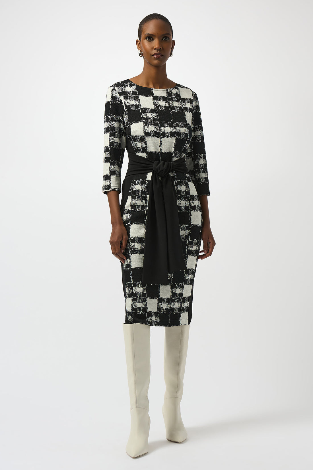 Etuikleid aus Jacquard-Strick mit Karomuster