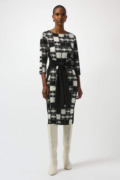 Etuikleid aus Jacquard-Strick mit Karomuster