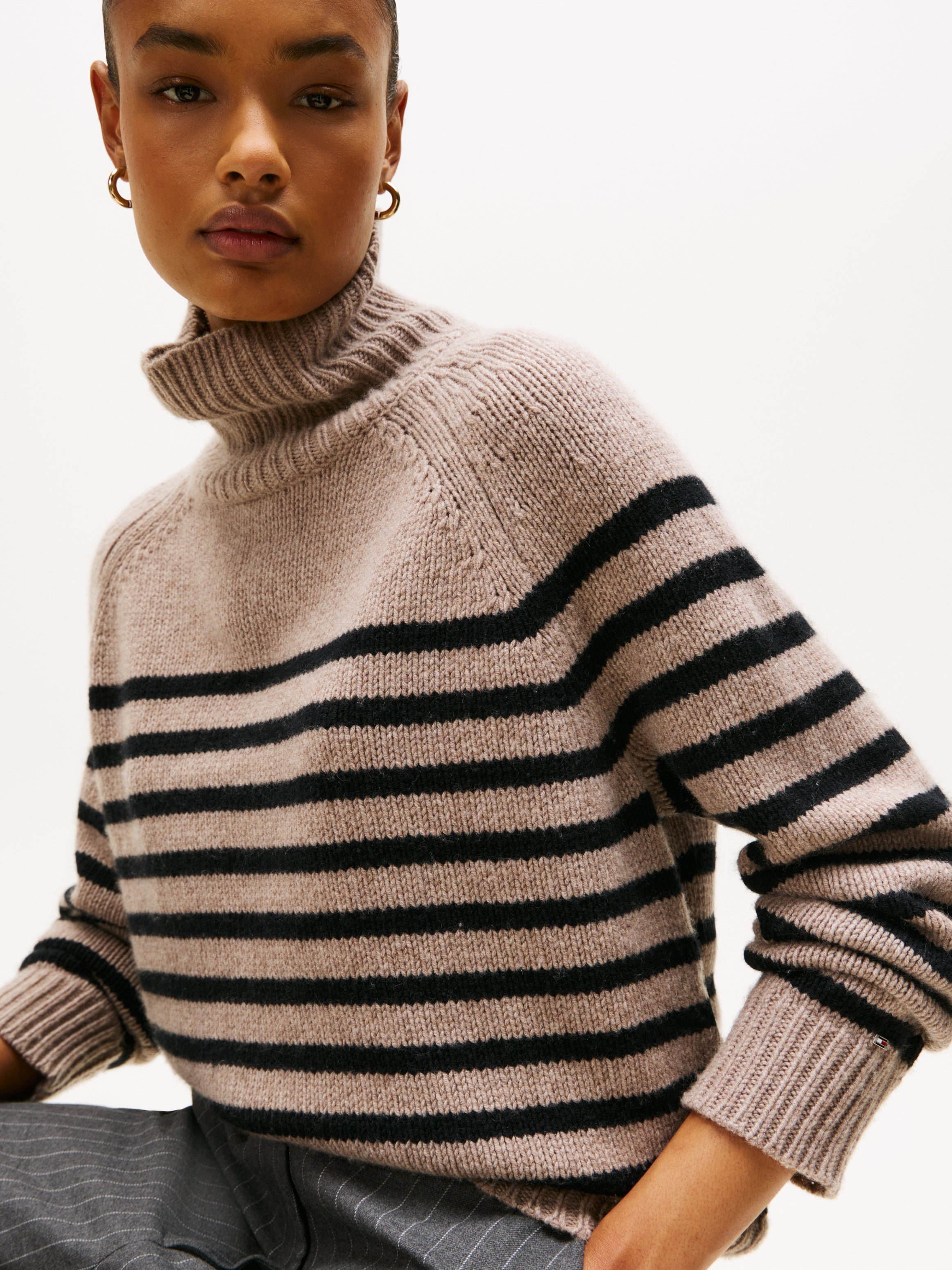 CHUNKY WOOL CASH MOCK-NK LS SWT
