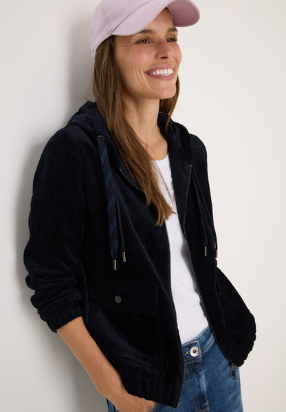 Cordjacke mit Kapuze