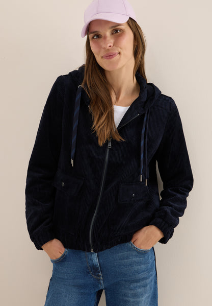 Cordjacke mit Kapuze