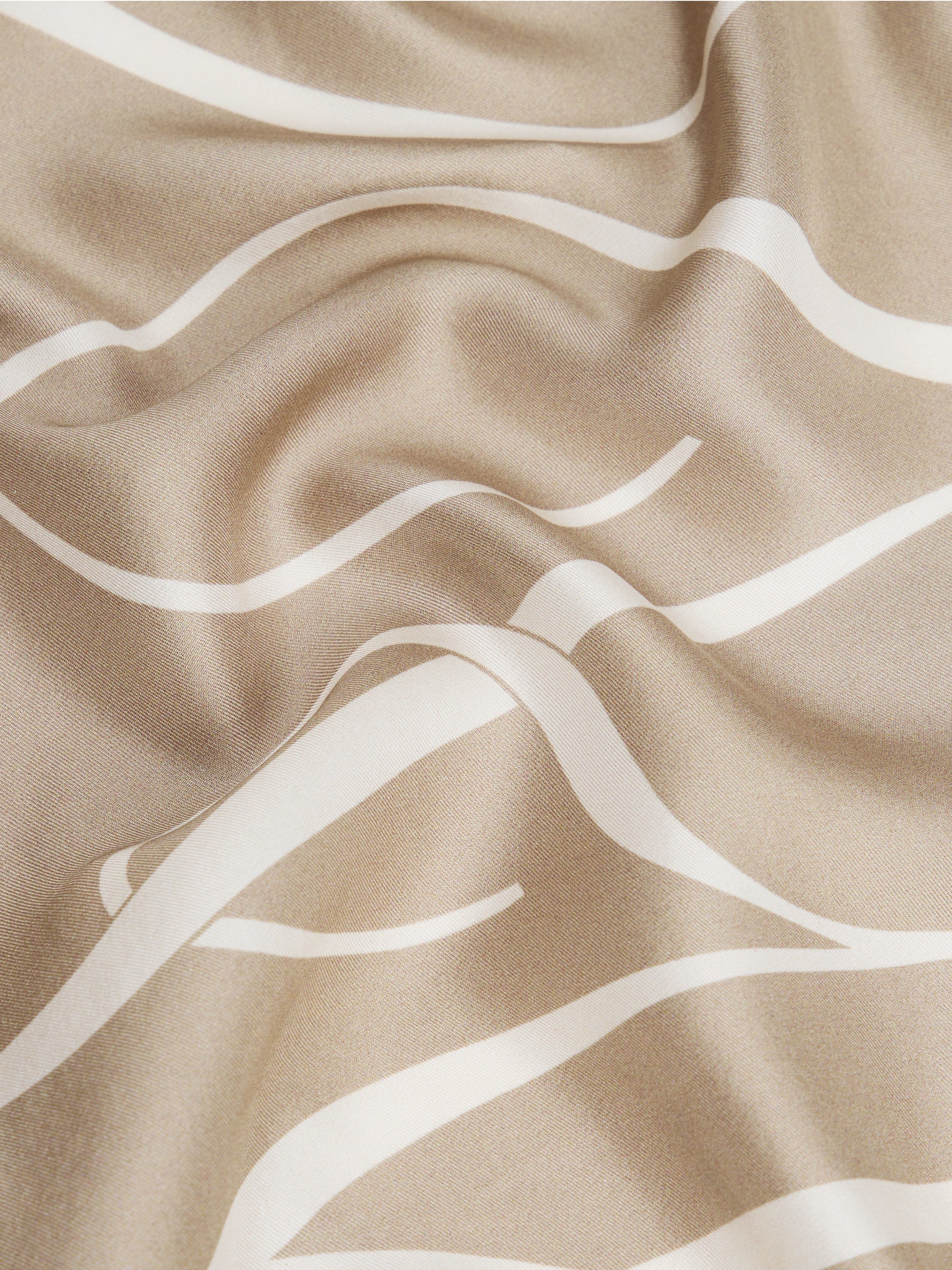 Unbekannte Marke Weiblich Seidenkleid