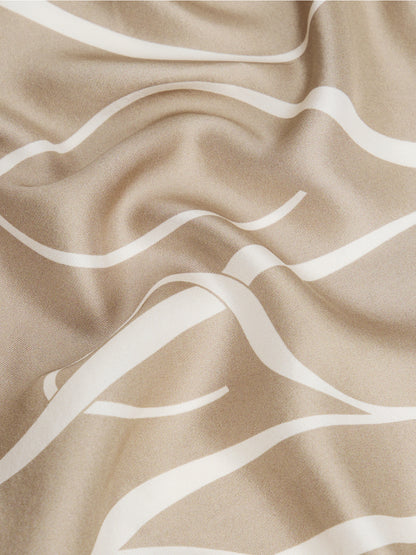 Unbekannte Marke Weiblich Seidenkleid