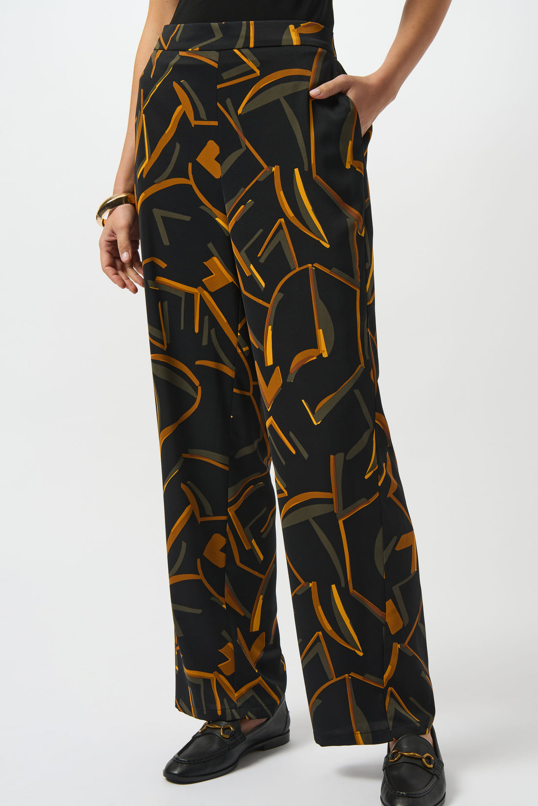 Hose mit weitem Hosenbein aus recyceltem, gewebtem Stoff mit geometrischem Druck
