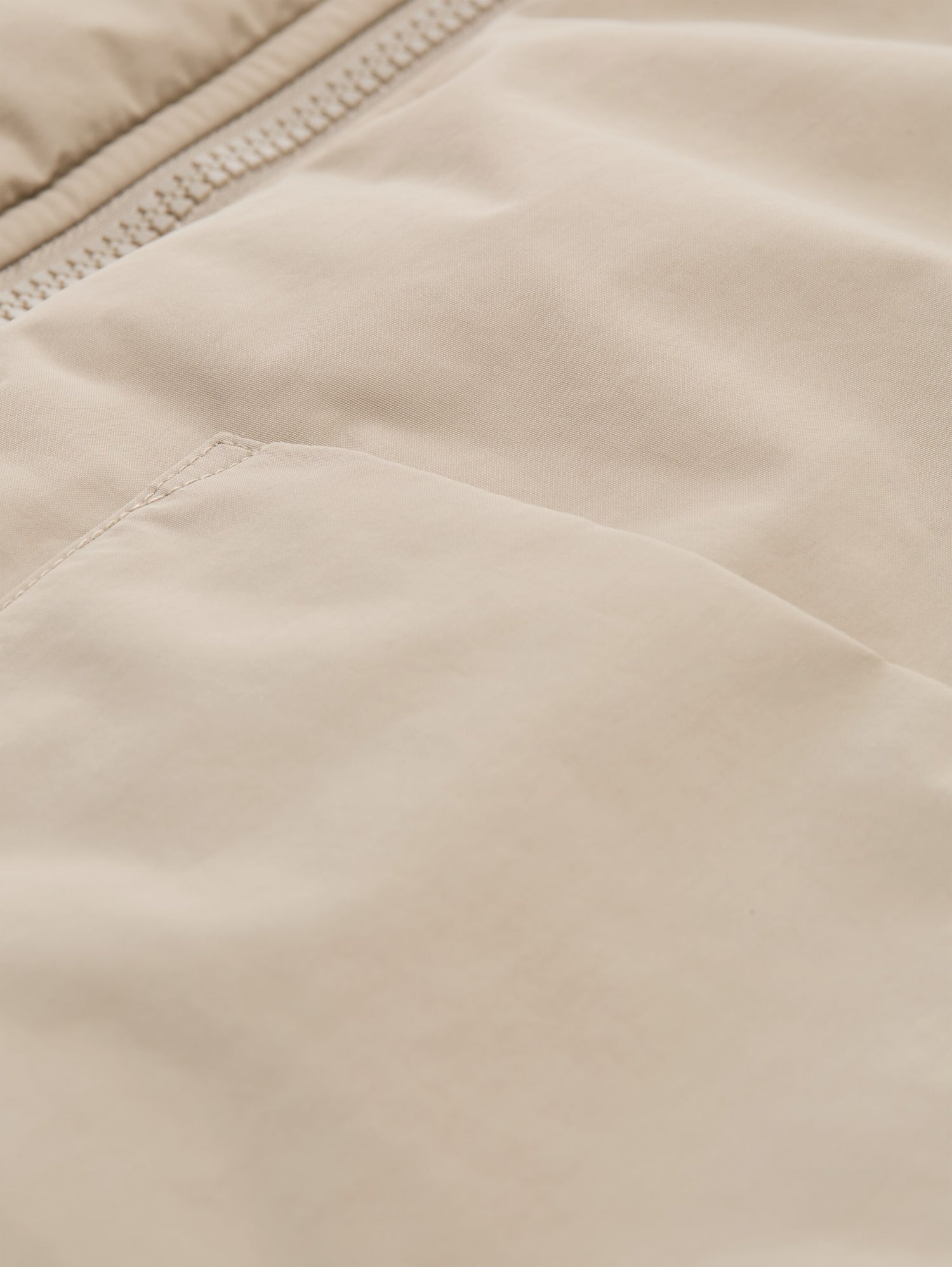 Wendemantel mit Kapuze