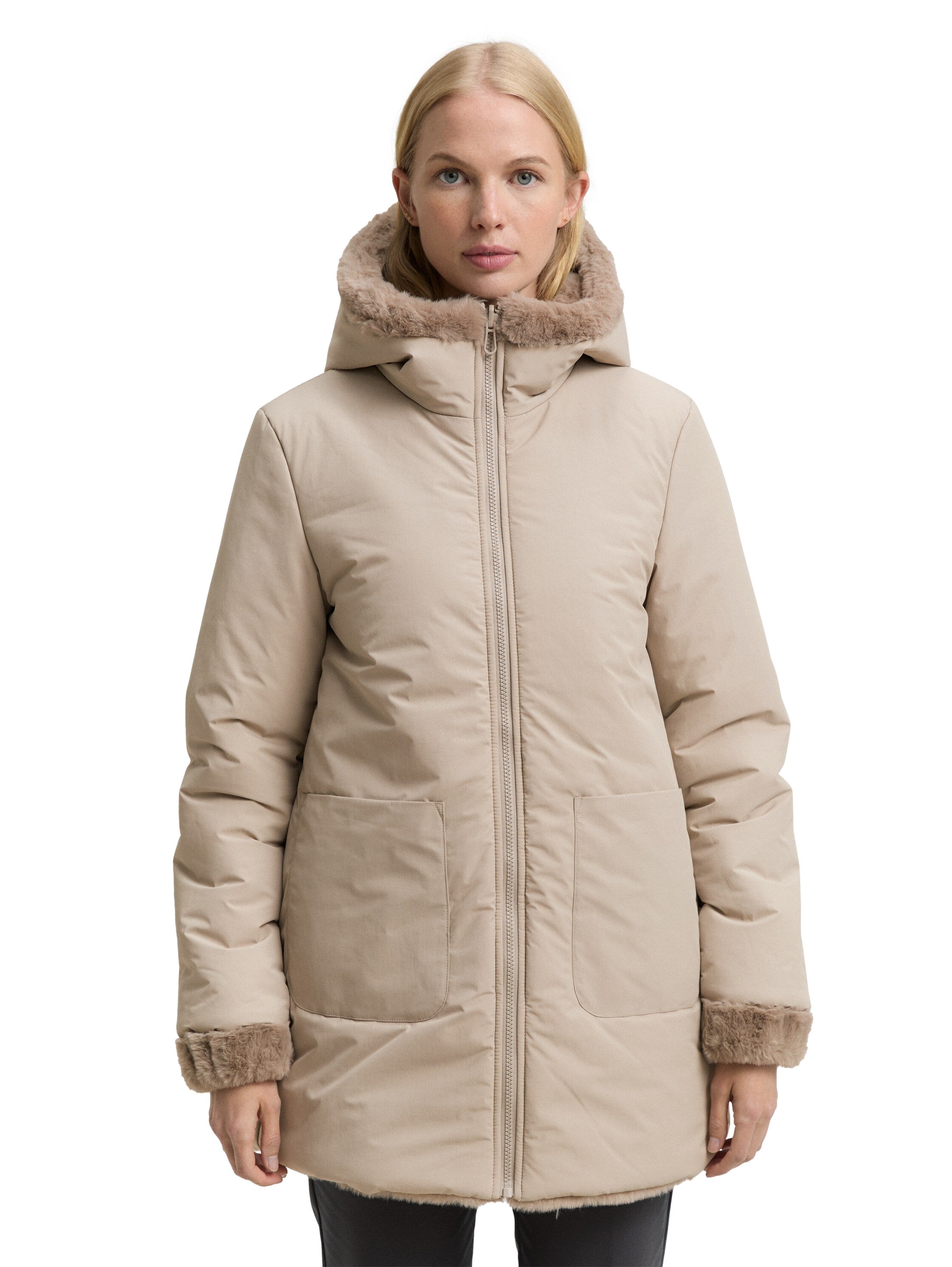 Wendemantel mit Kapuze