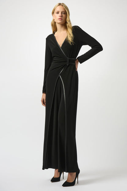 Jumpsuit mit weitem Hosenbein aus feinem Jersey und Kunstleder