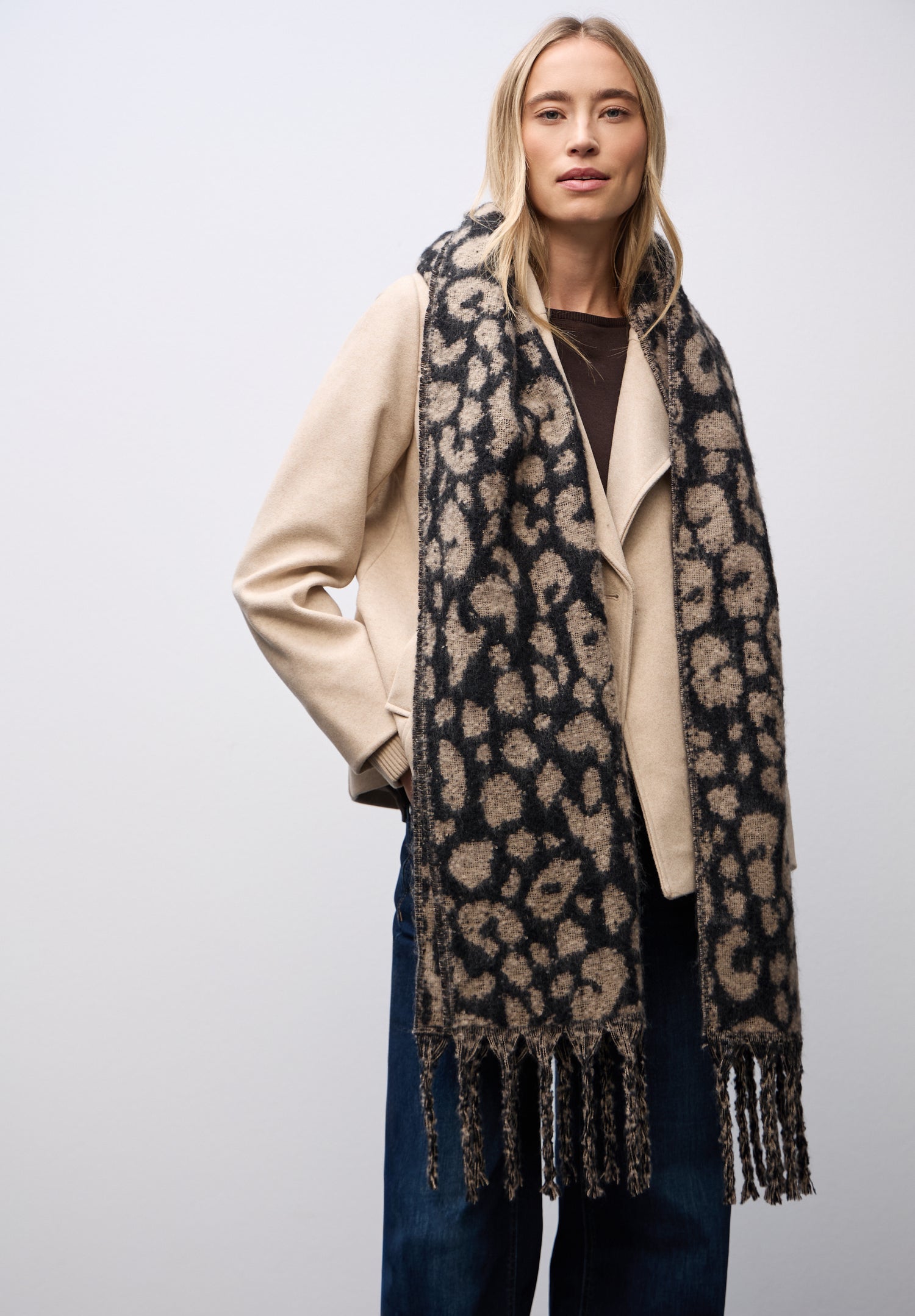 Street One Damen Schal Leo-Muster Fransen Kuschelig