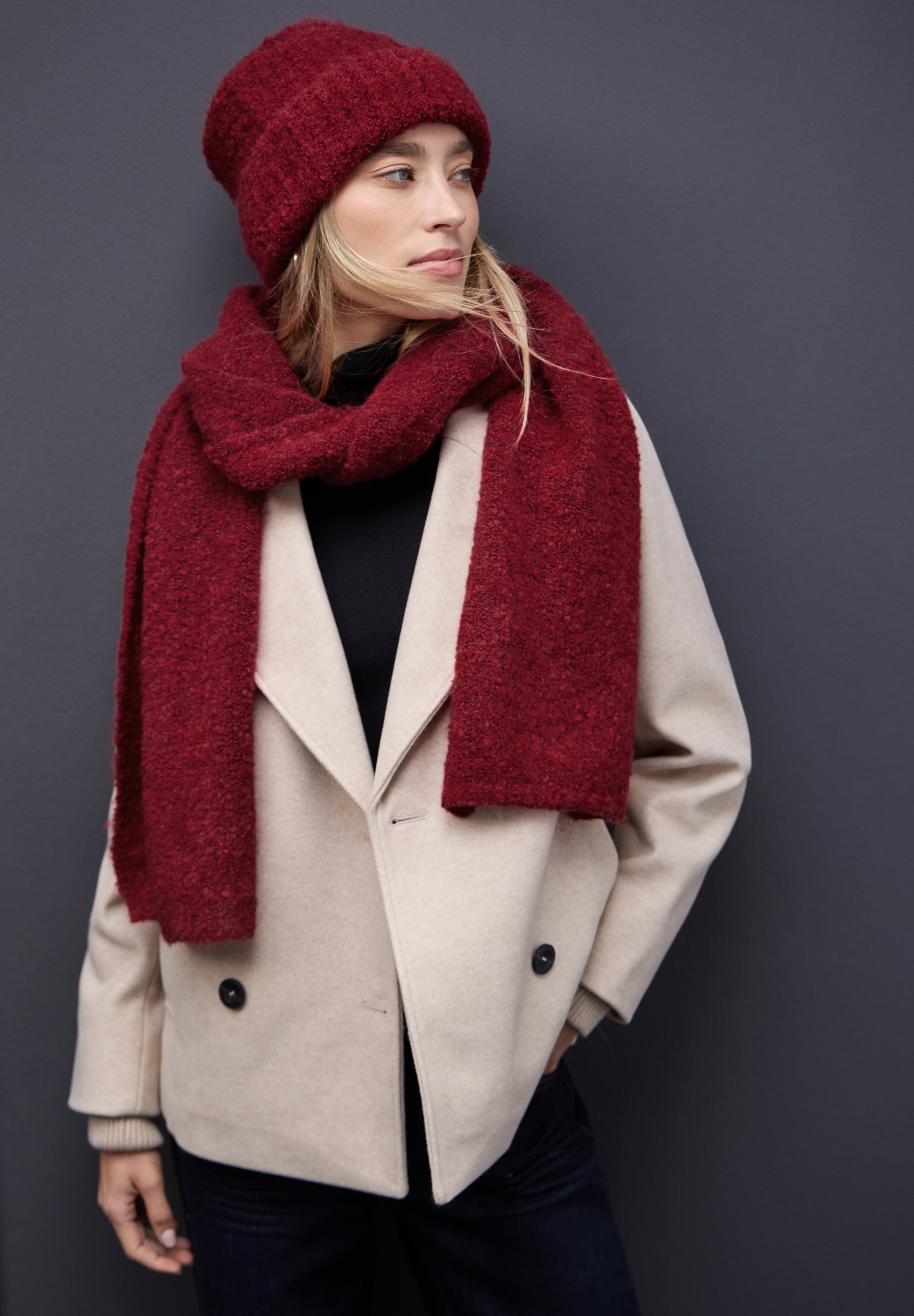 Street One Damen Schal Bouclé Struktur Lang