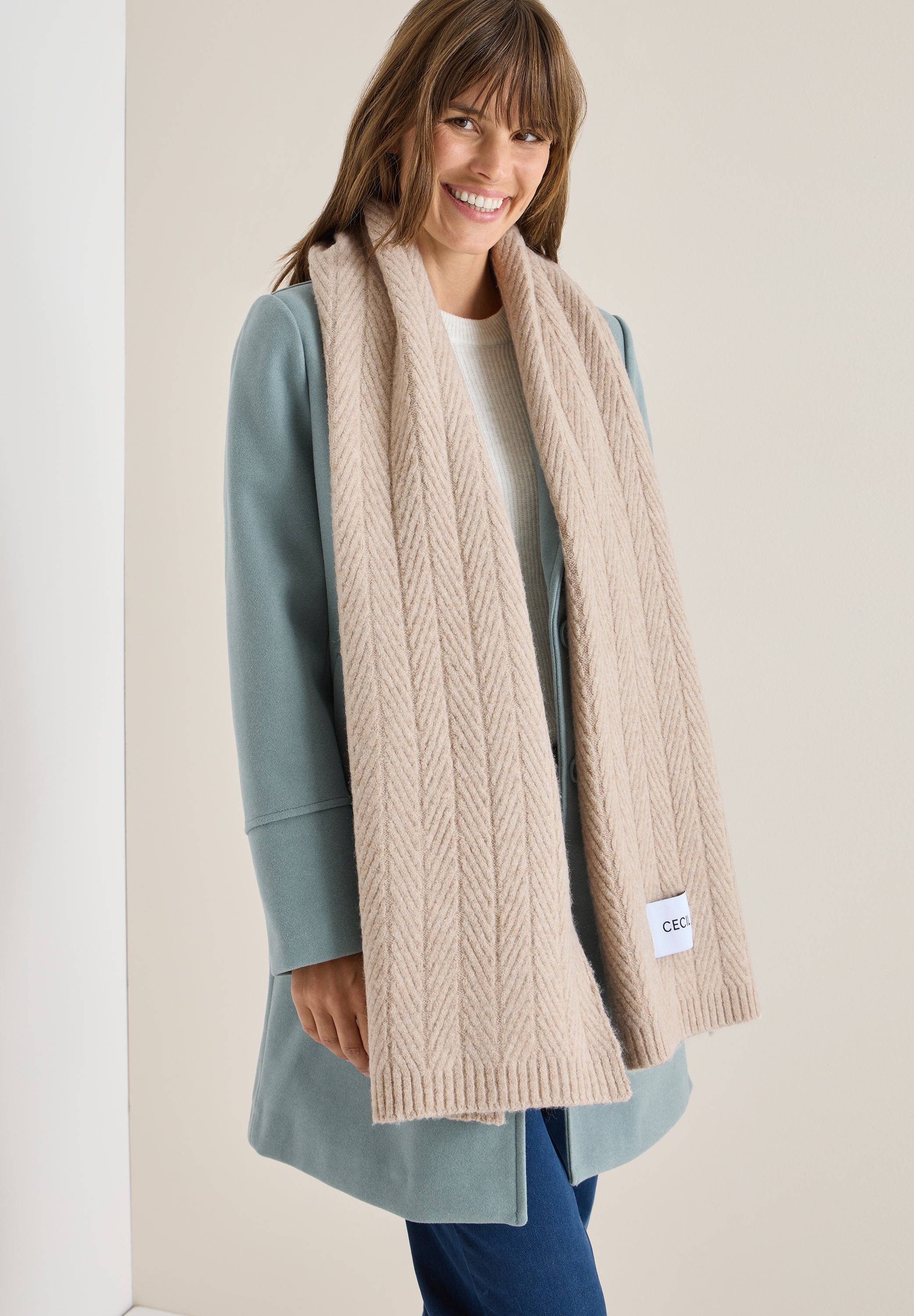 CECIL Damen Strickschal Strukturschal Angenehmer Tragekomfort