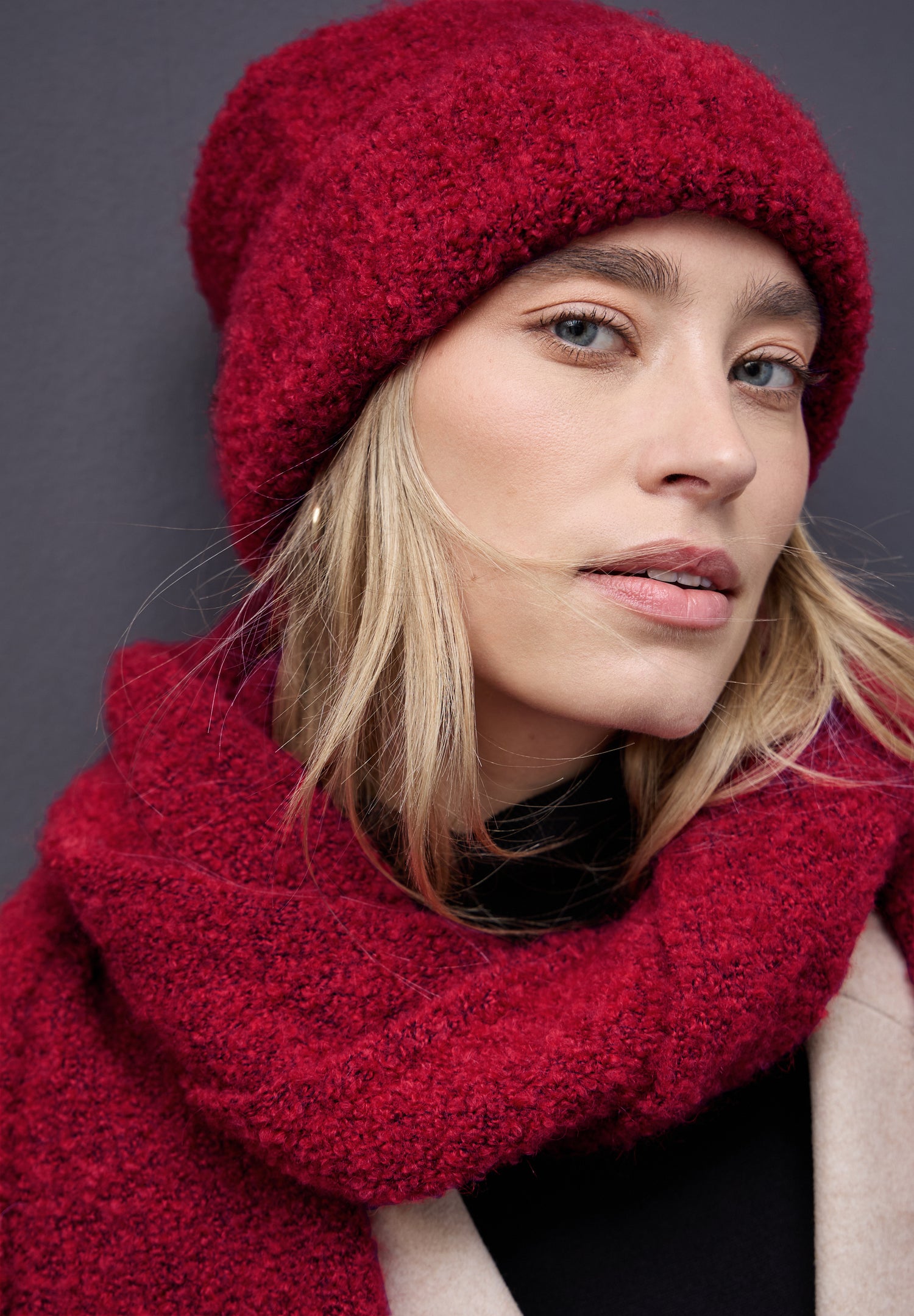 Street One Damen Strickmütze Bouclé Struktur Angenehmer Tragekomfort