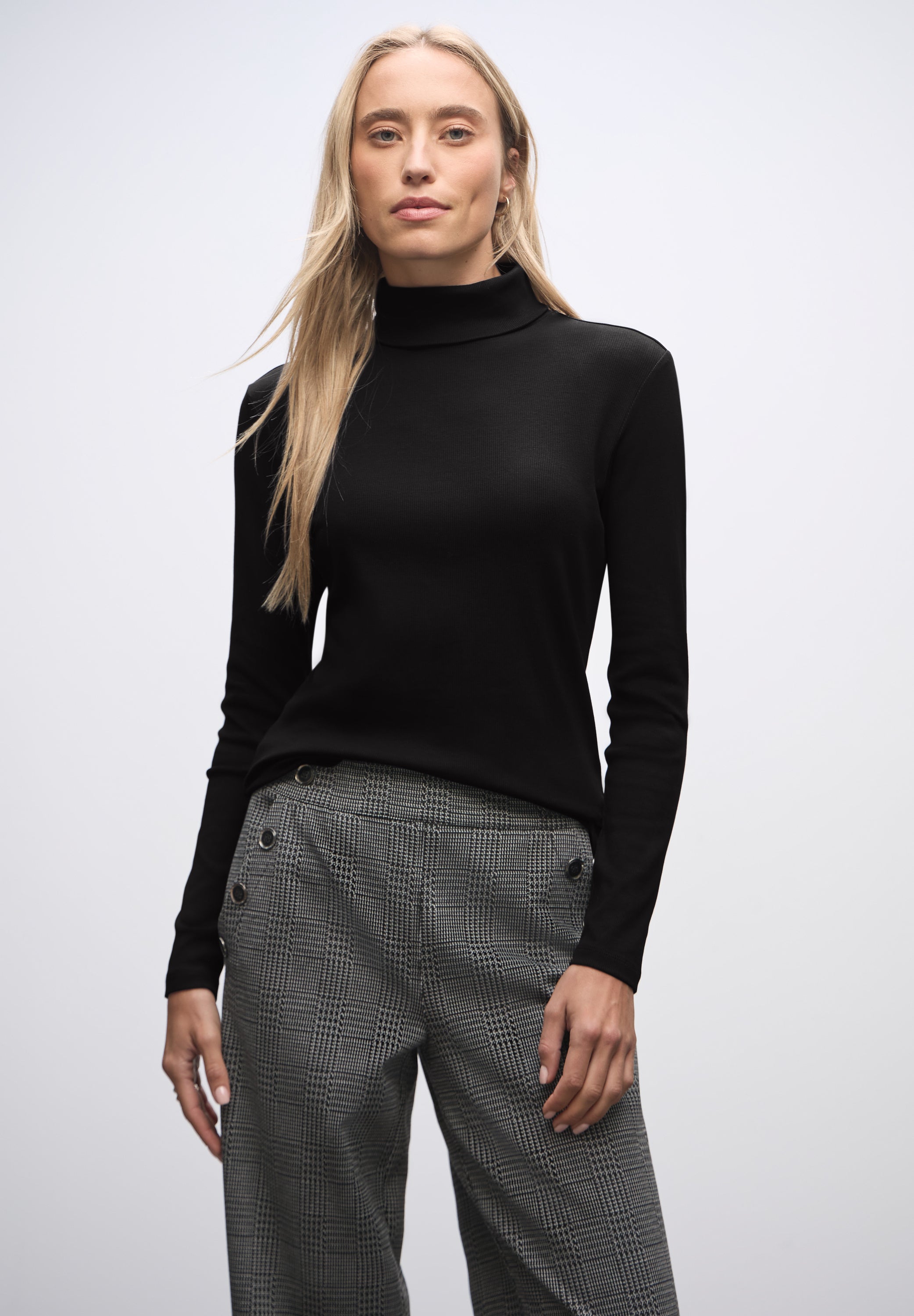 Basic Rollkragenshirt