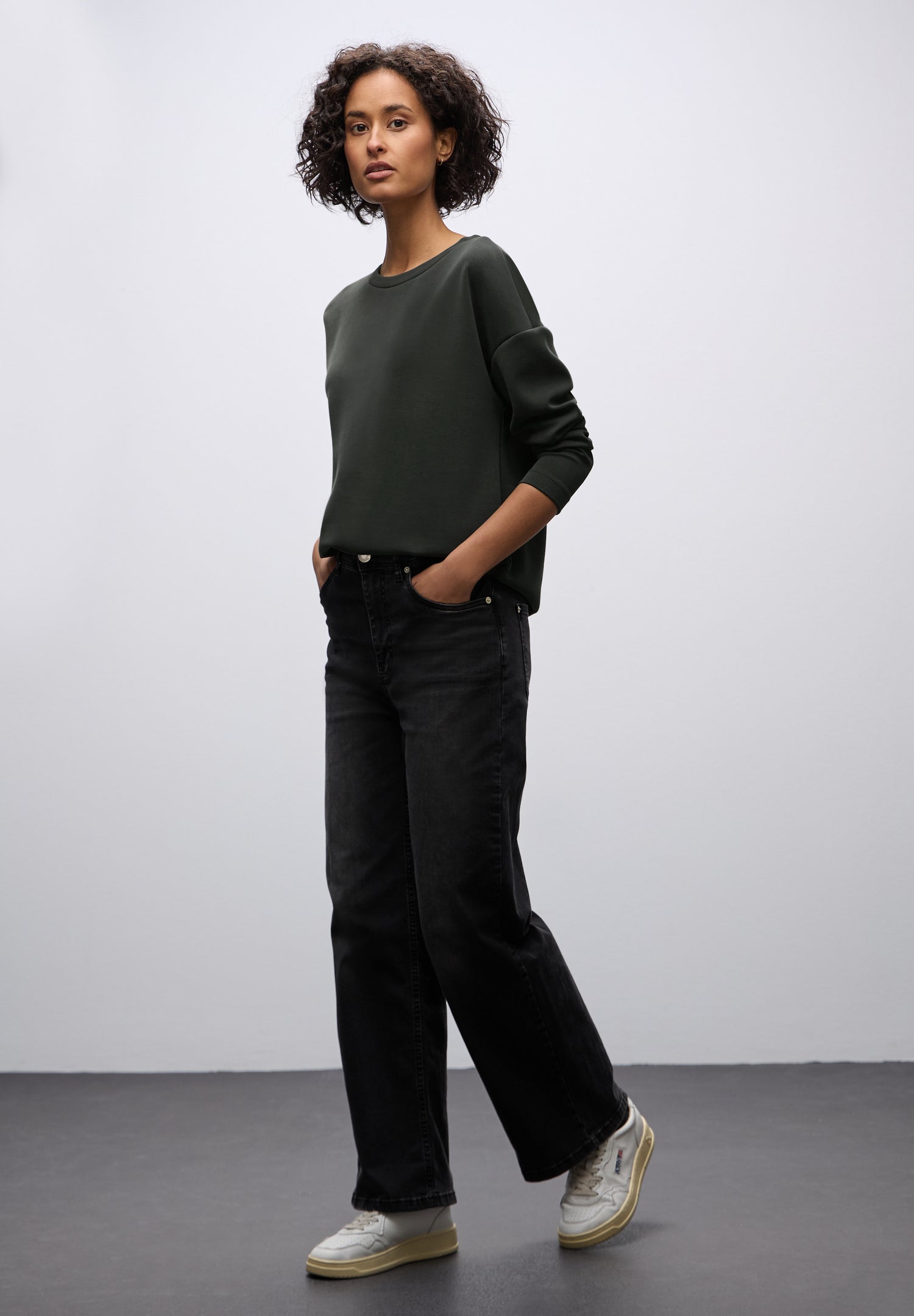 Street One Damen Langarmshirt Silk-Look Scuba Tunnelzug