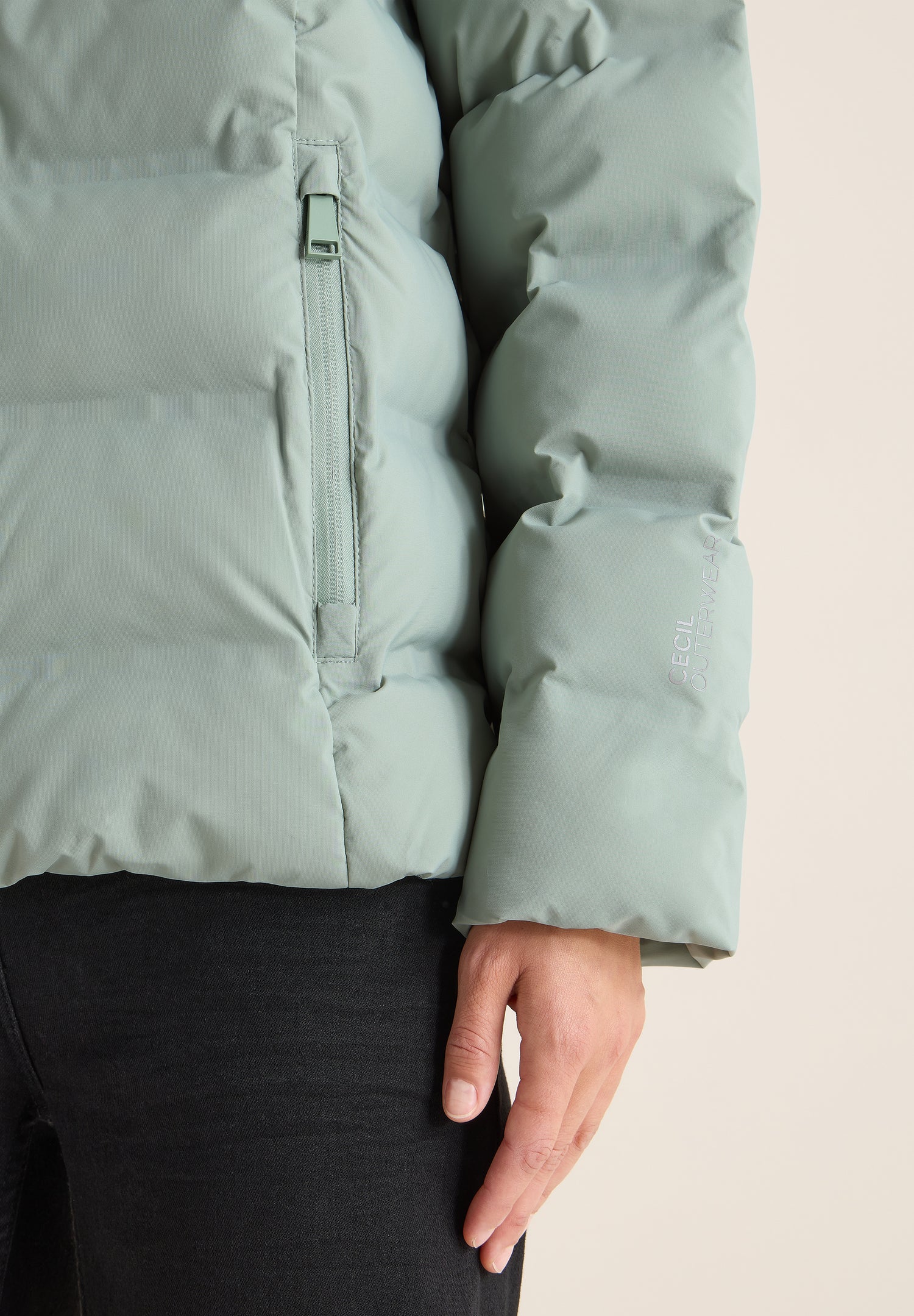 CECIL Damen Jacke Kapuze Lange Ärmel Daumenloch Zipper Taschen Nylon Polyester