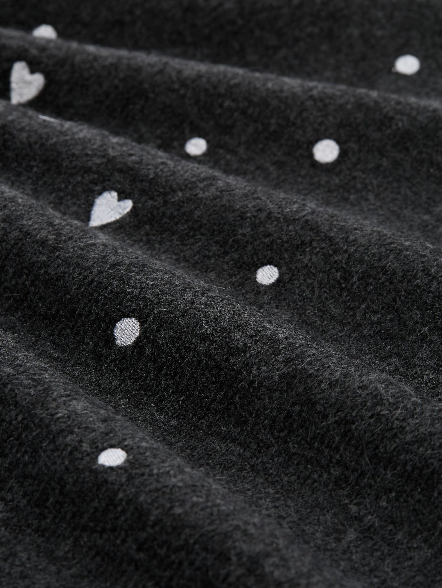 Kurzes Strickkleid Damen Kleid mit Herz-Stickereien Stehkragen