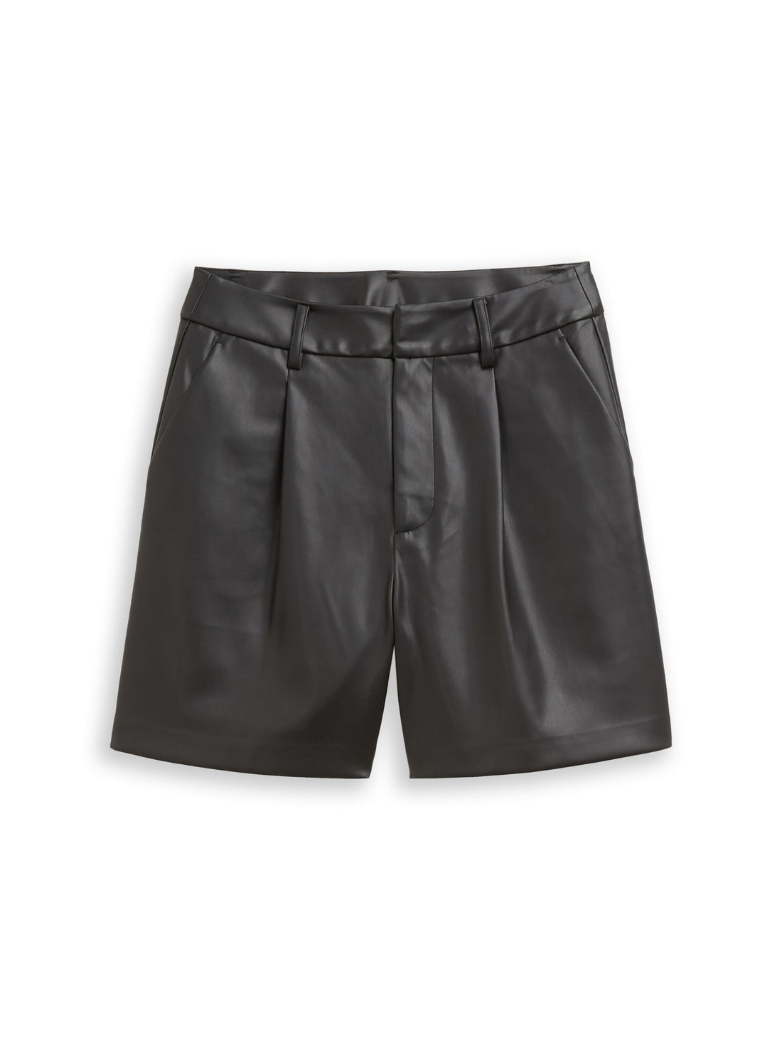 Shorts in Lederoptik