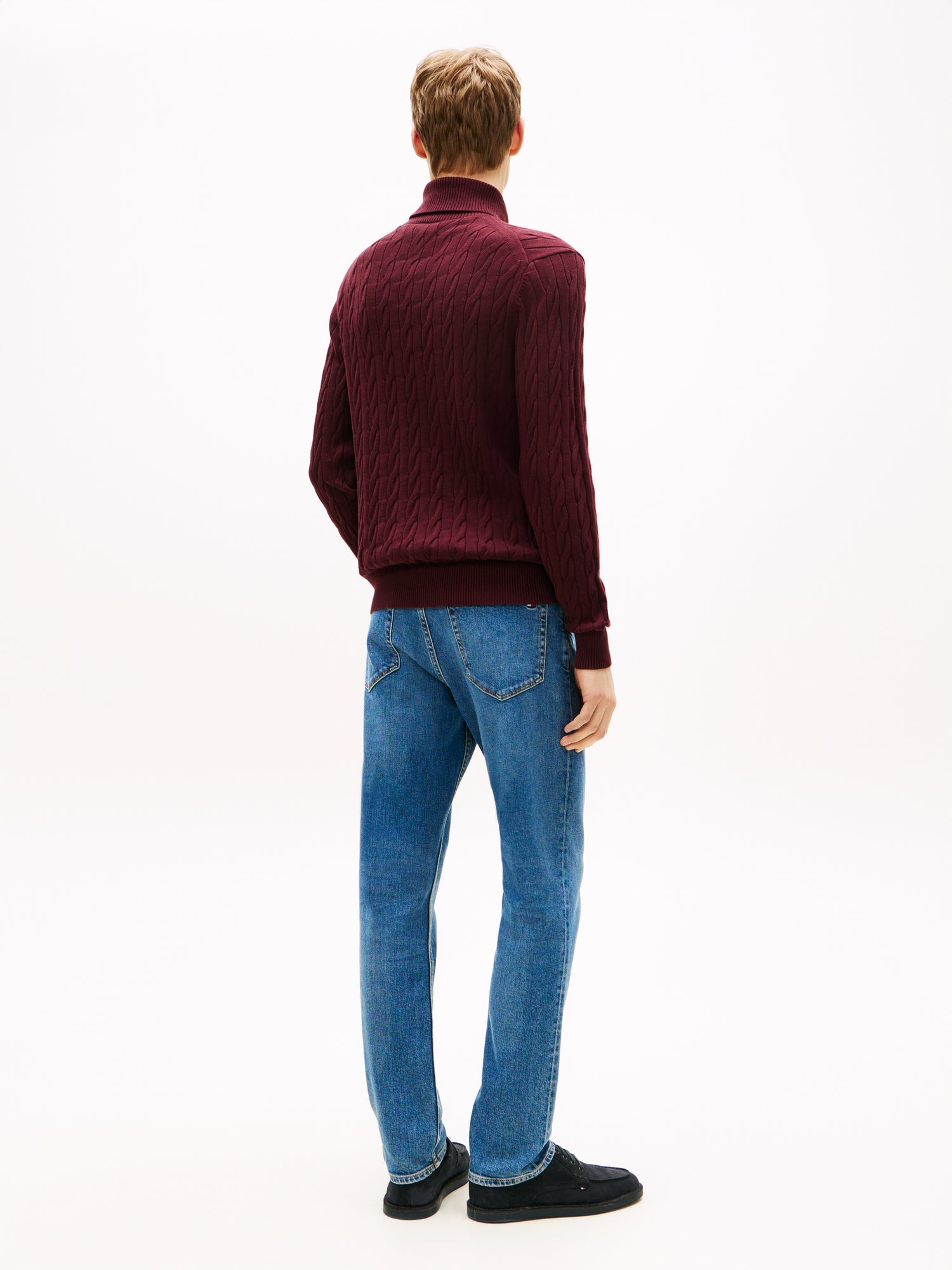 CLASSIC COTTON CABLE ROLL NECK