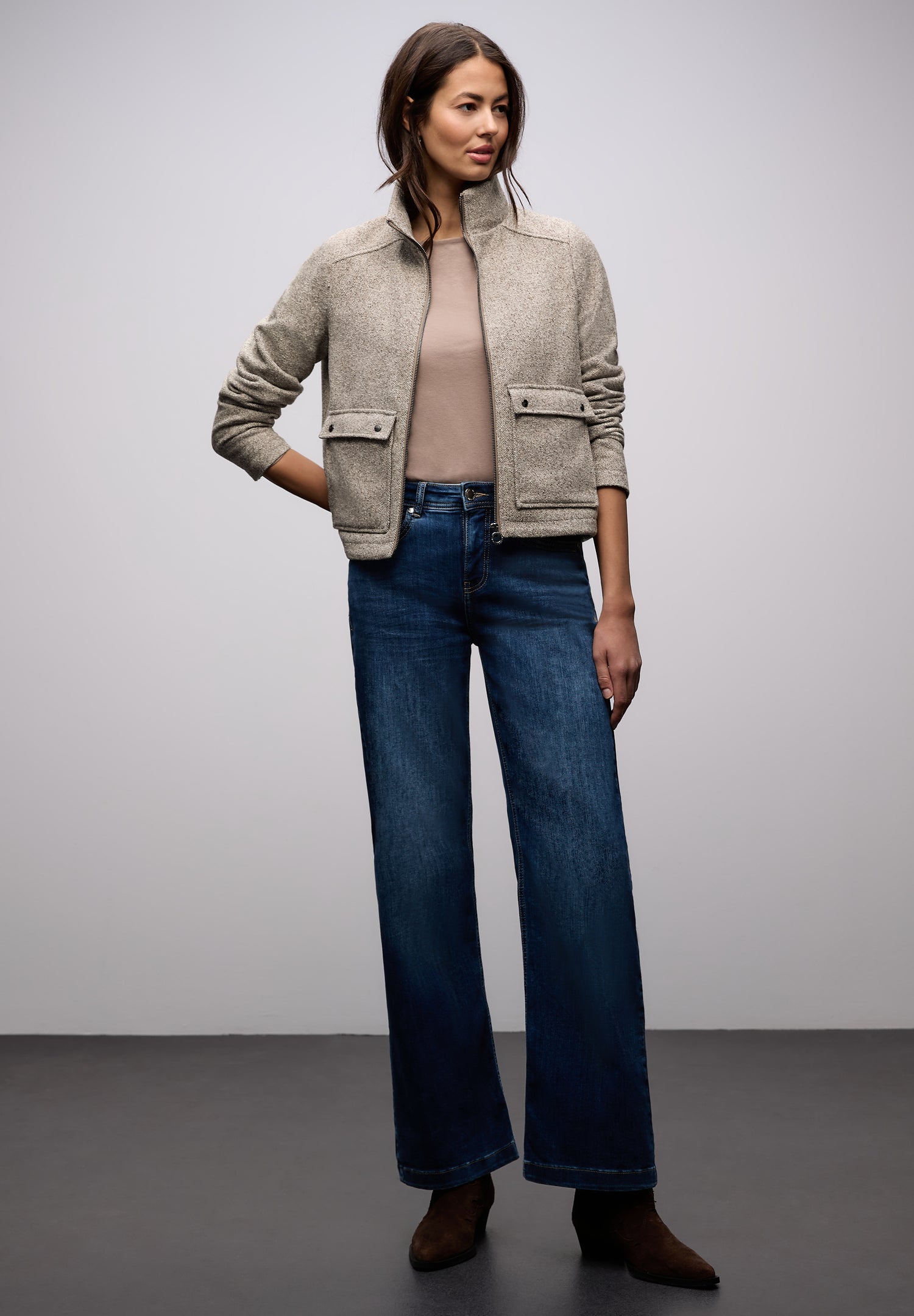 Jacke mit Stehkragen