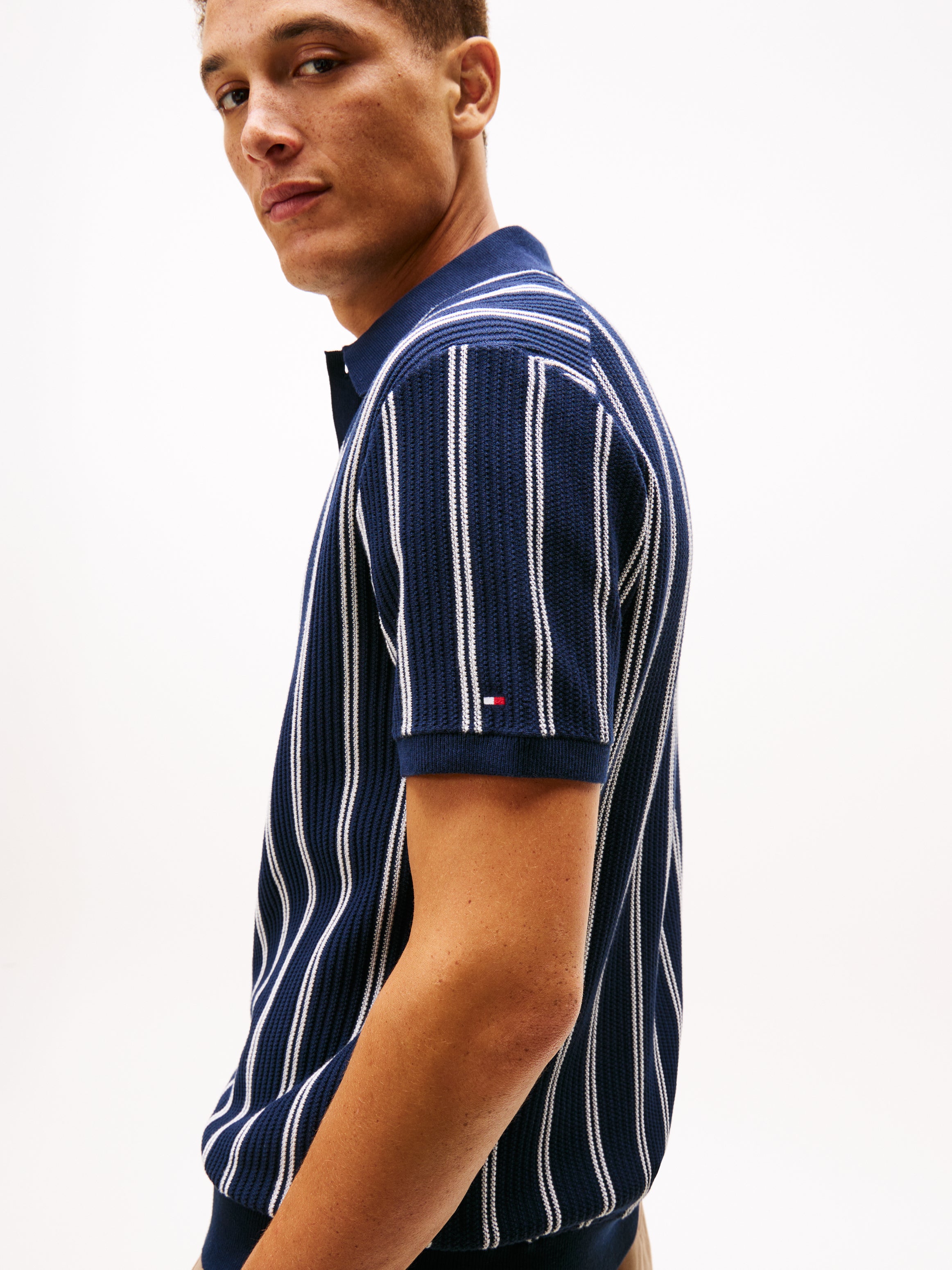 KNITTED VERTICAL STRIPE SS POLO