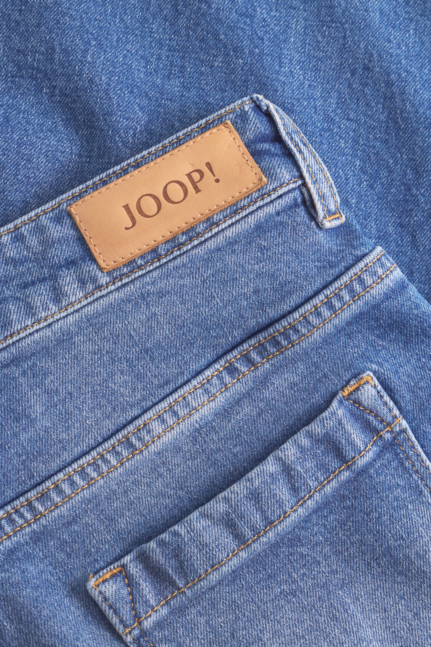 58 252DT58Emilia 10017870 02