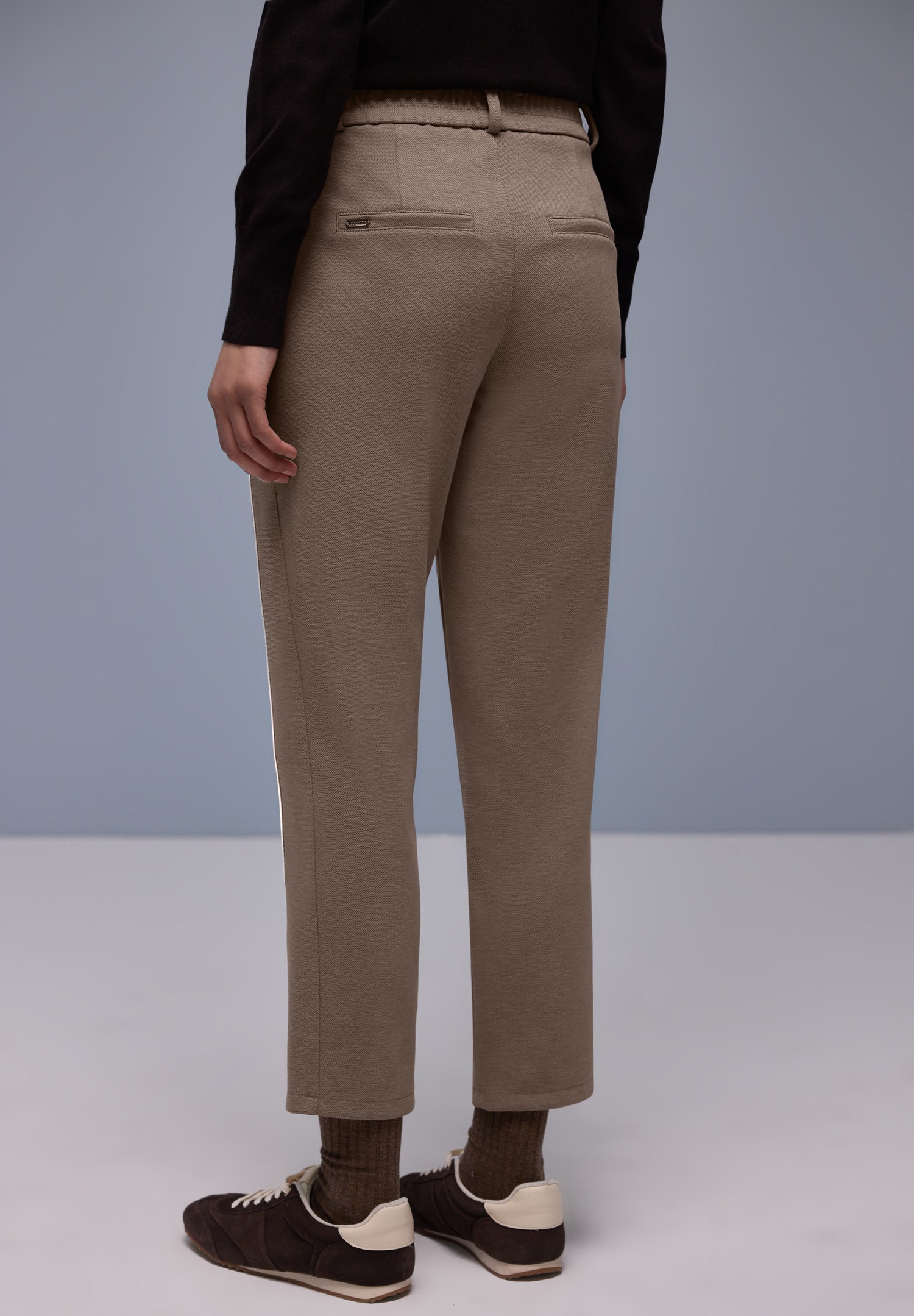 Street One Damen Stoffhose Bonny Loose Fit Slim Legs Elastischer Bund