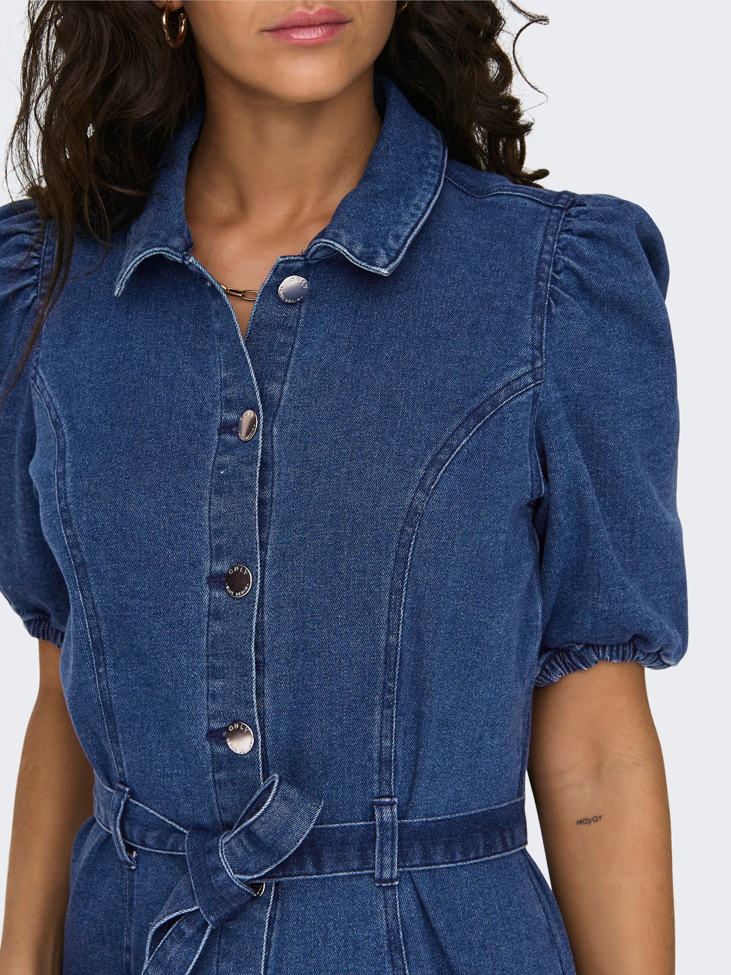 ONLY Jeanskleid Damen Kurzarm Puffärmel Gürtel in der Taille