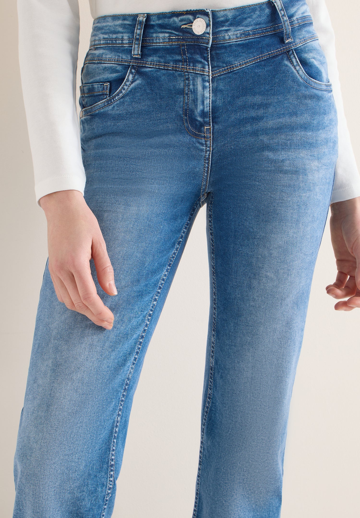 CECIL Damen Bootcut Jeans Toronto High Waist Slim Fit